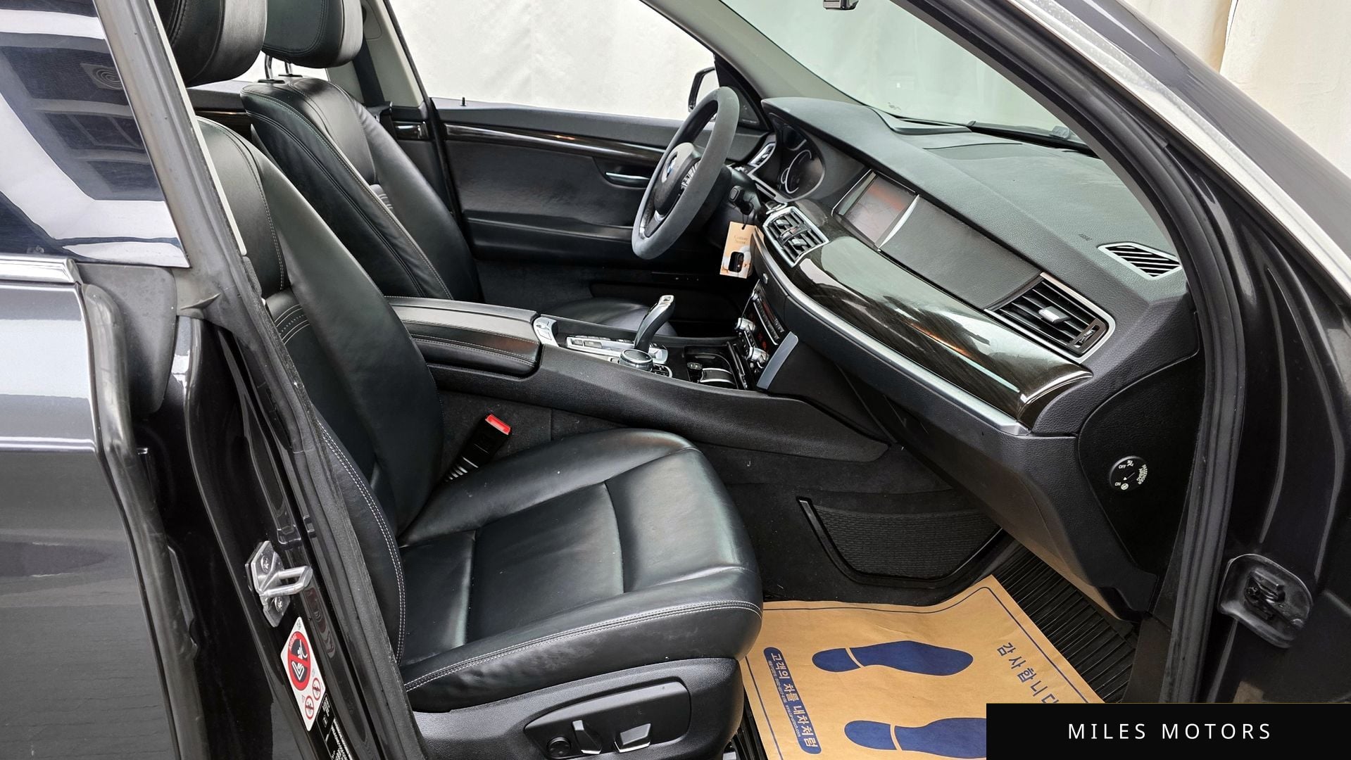 BMW 5 Series GT (F07) 2015 — миниатюра 11