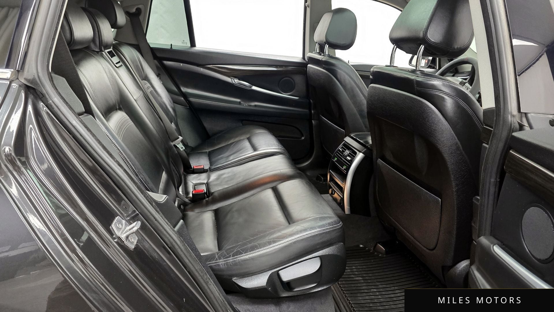 BMW 5 Series GT (F07) 2015 — миниатюра 12