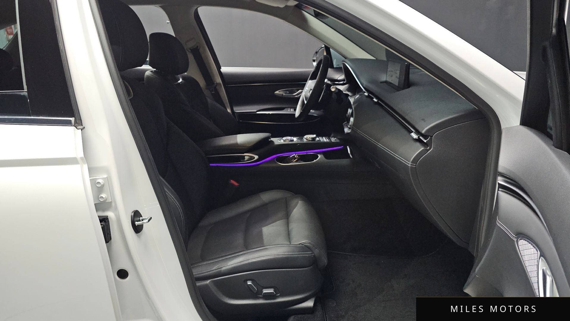 Genesis GV70 2022 — миниатюра 11
