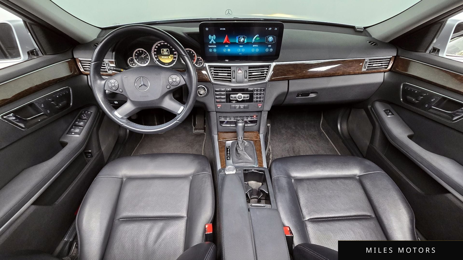 Mercedes-Benz E-Class W212 2011 — миниатюра 7
