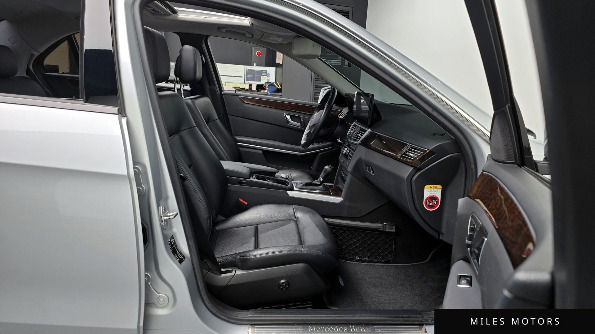 Mercedes-Benz E-Class W212 2011 — миниатюра 10