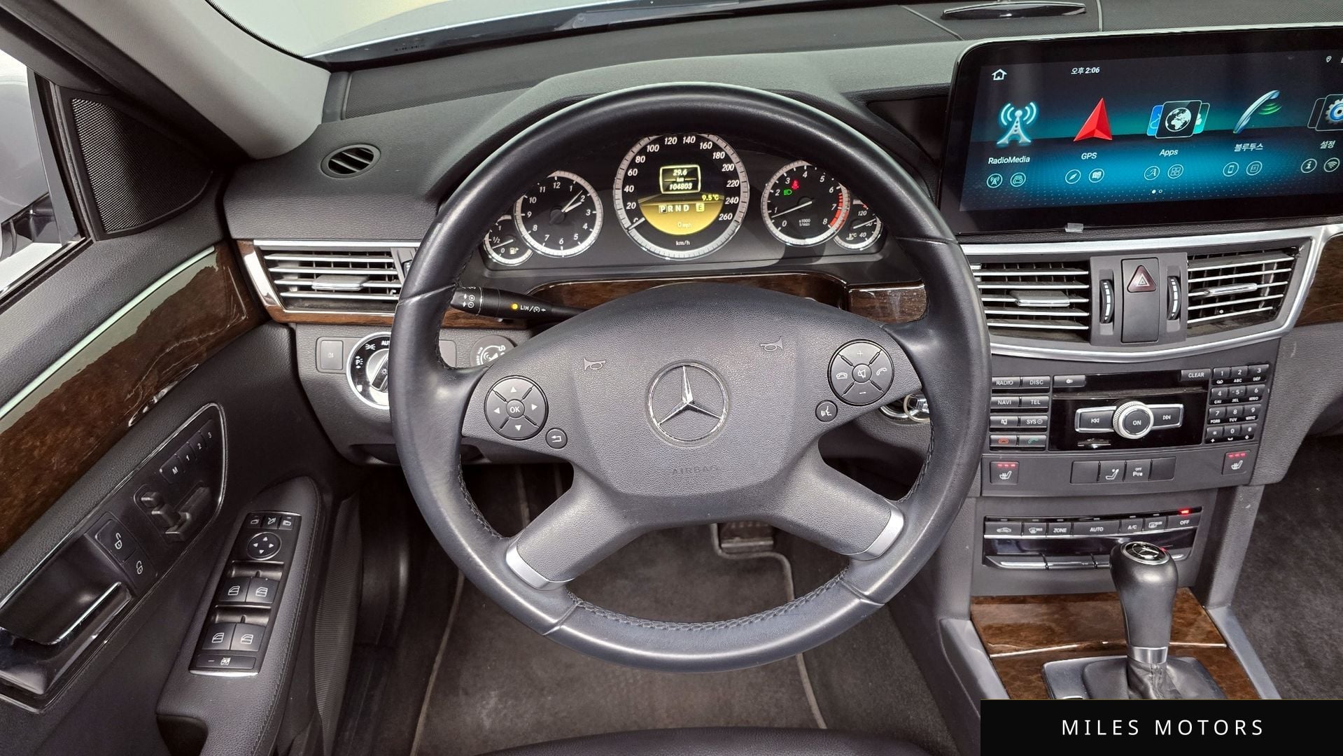 Mercedes-Benz E-Class W212 2011 — миниатюра 14