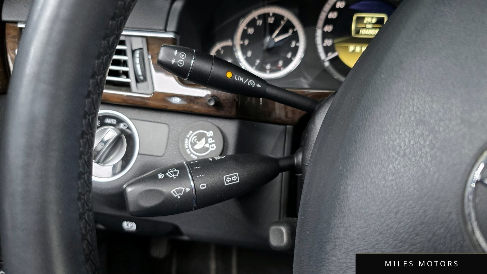 Mercedes-Benz E-Class W212 2011 — миниатюра 19