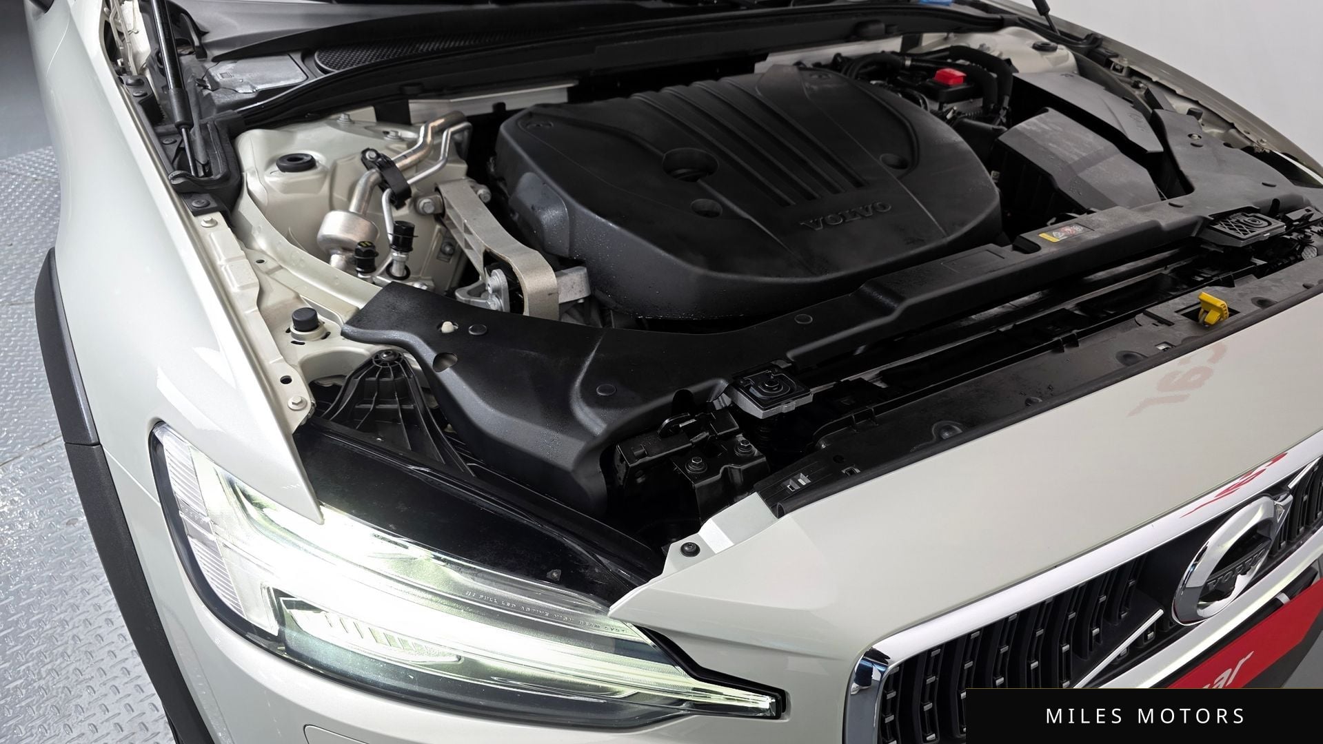 Volvo V60 2021 — миниатюра 6