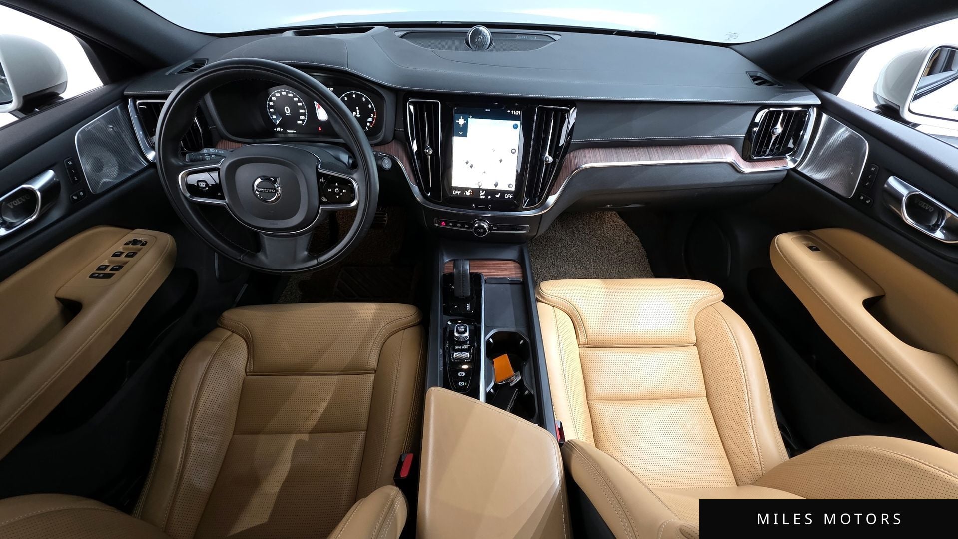 Volvo V60 2021 — миниатюра 7