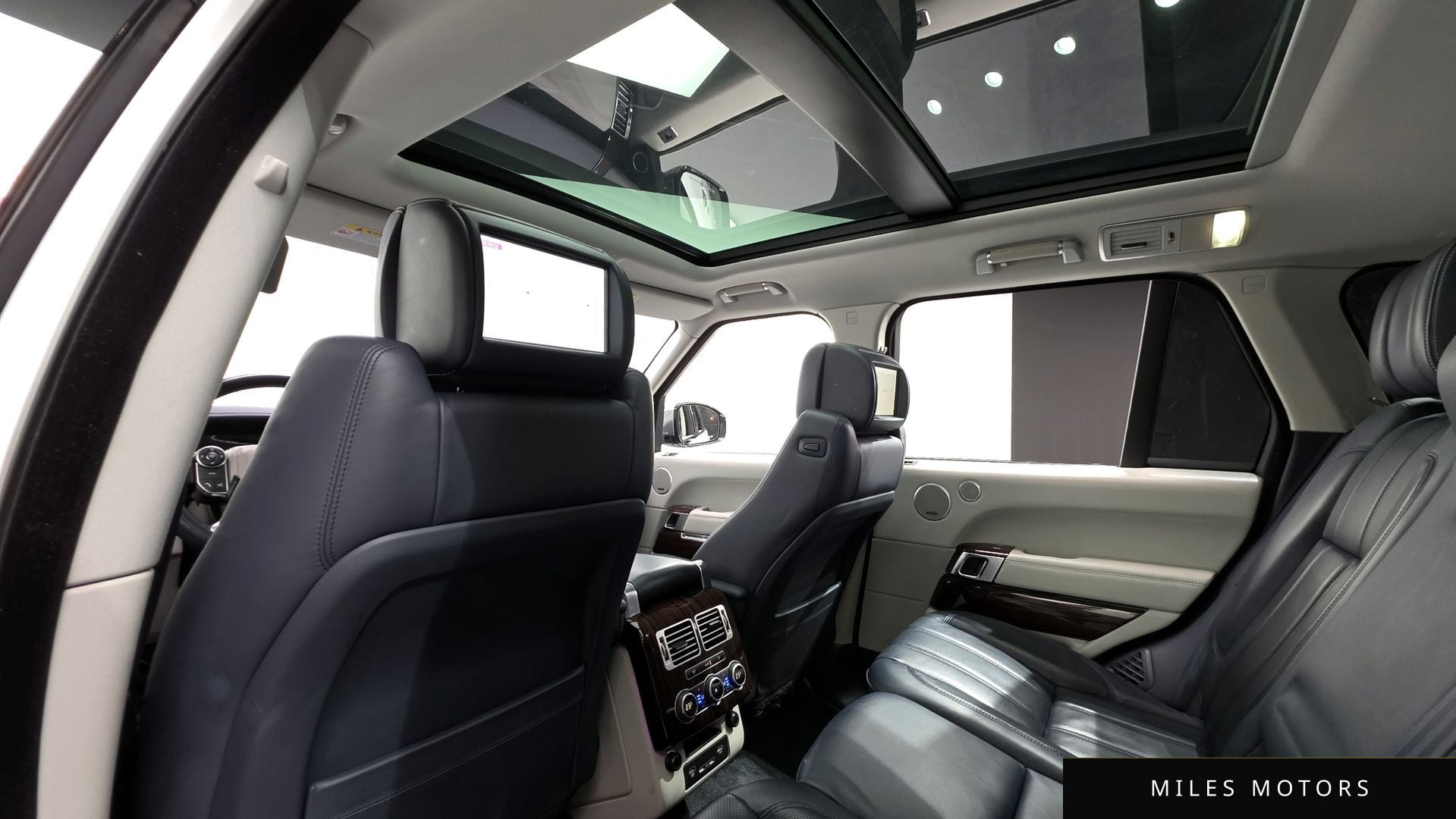 Land Rover 레인지로버 2017 — миниатюра 19