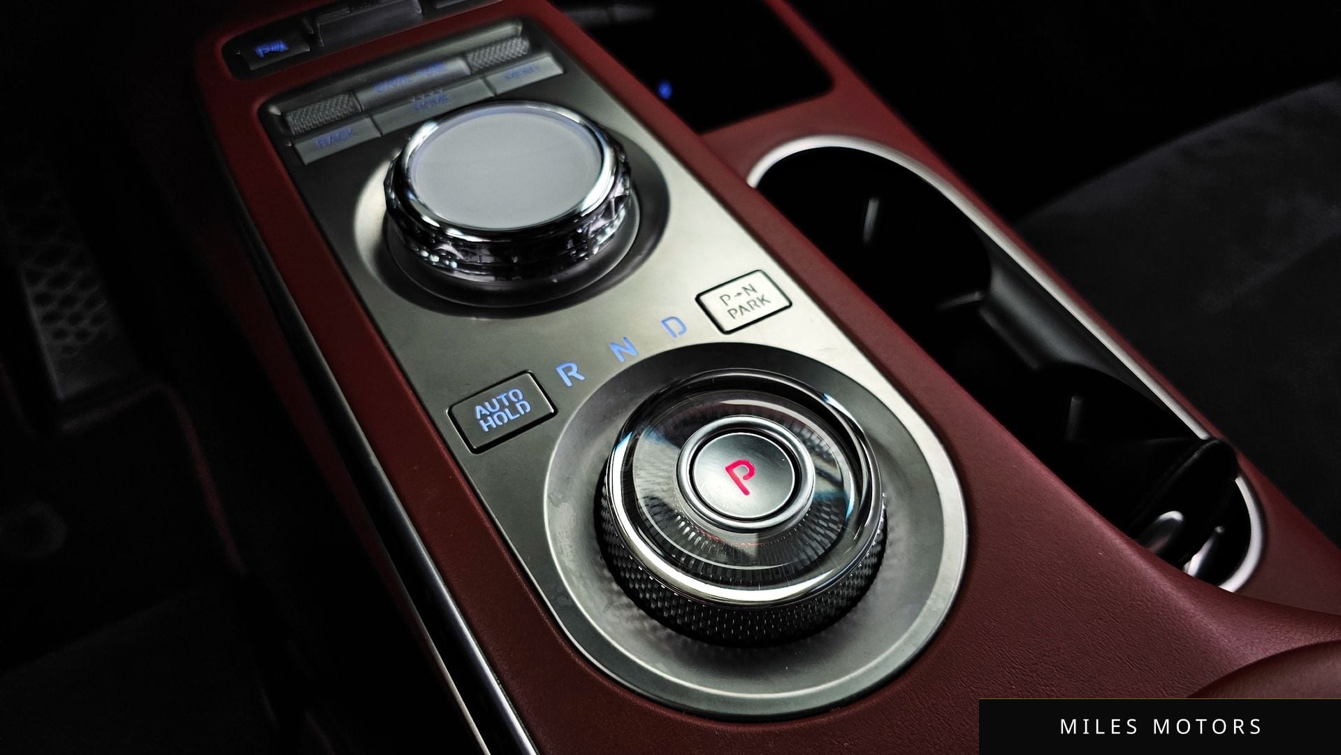 Genesis GV70 2021 — миниатюра 9