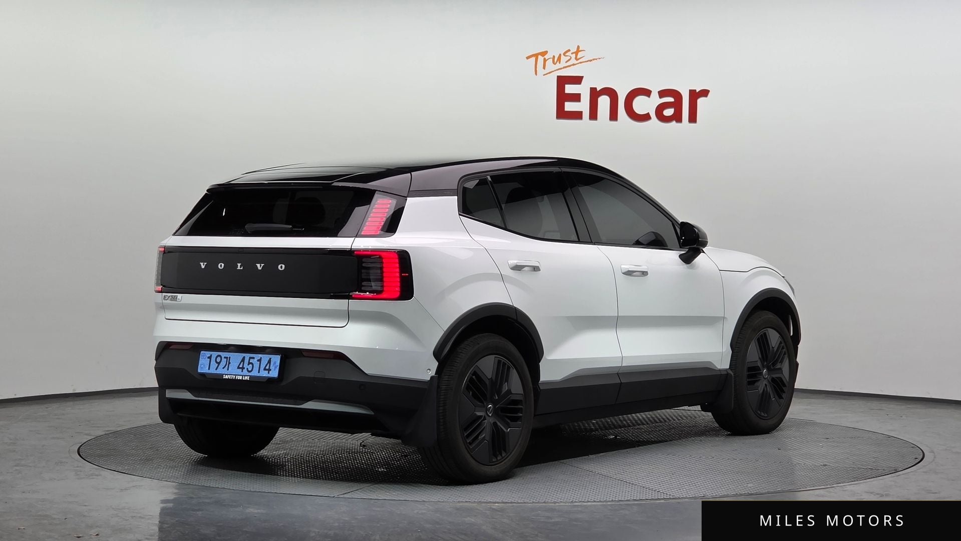Volvo EX30 크로스 컨트리 2026 — миниатюра 2