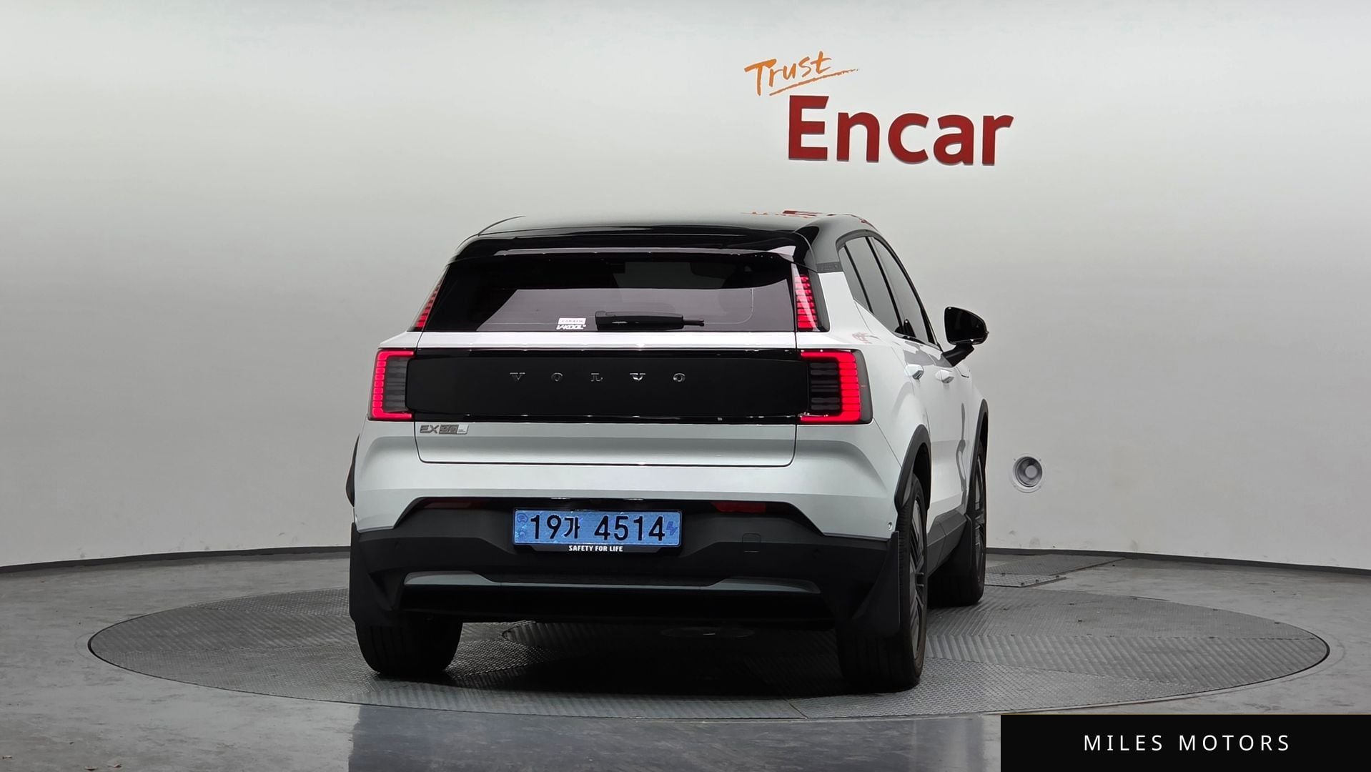 Volvo EX30 크로스 컨트리 2026 — миниатюра 4