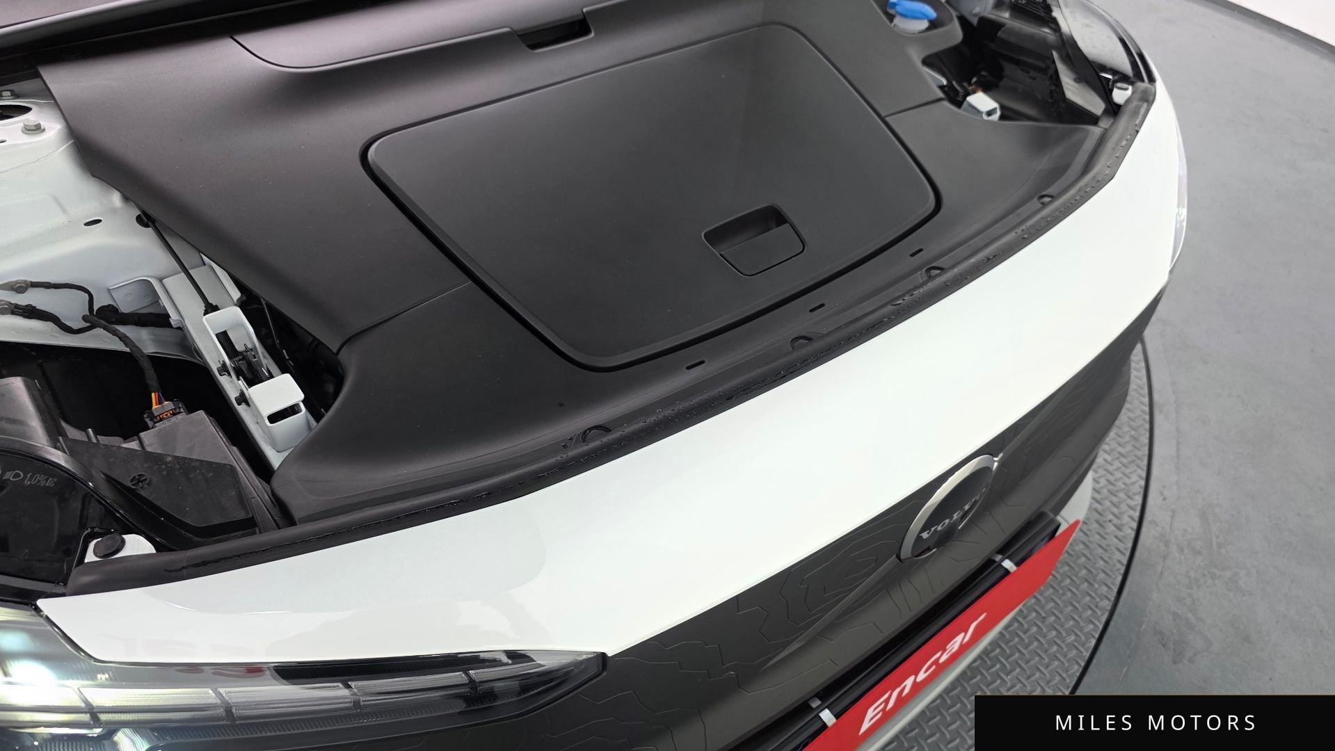 Volvo EX30 크로스 컨트리 2026 — миниатюра 6