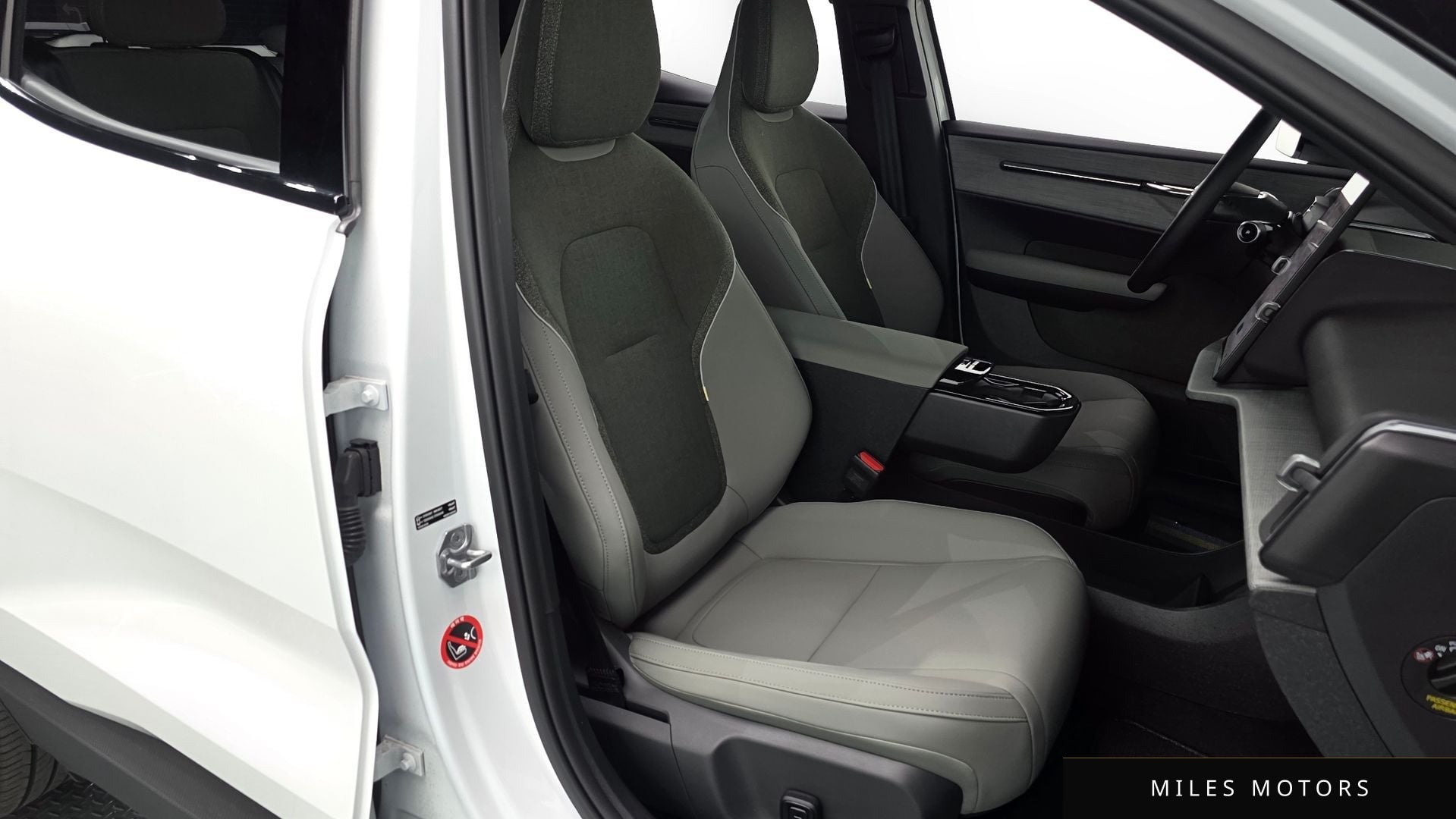 Volvo EX30 크로스 컨트리 2026 — миниатюра 19