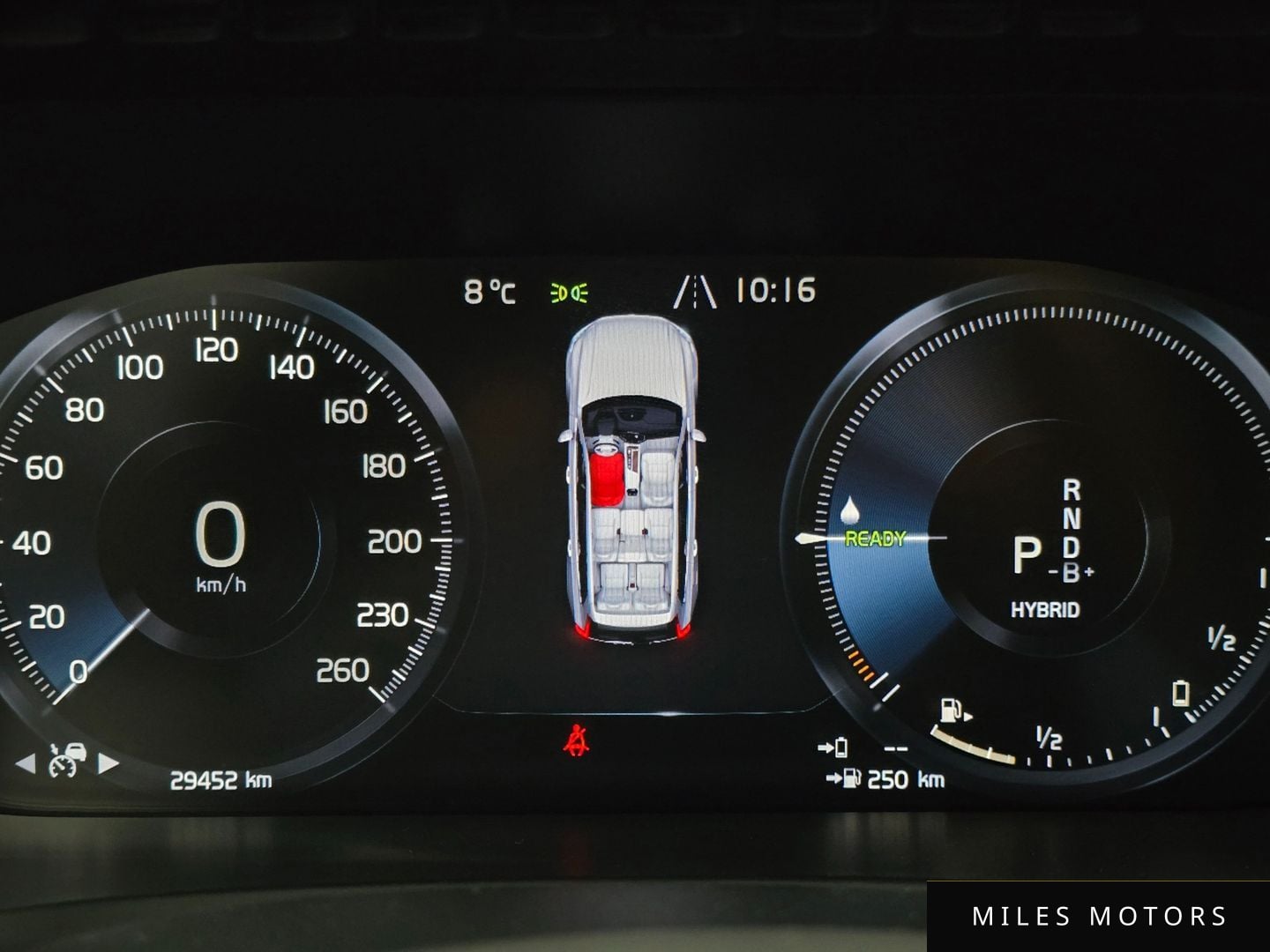 Volvo XC90 2022 — миниатюра 8