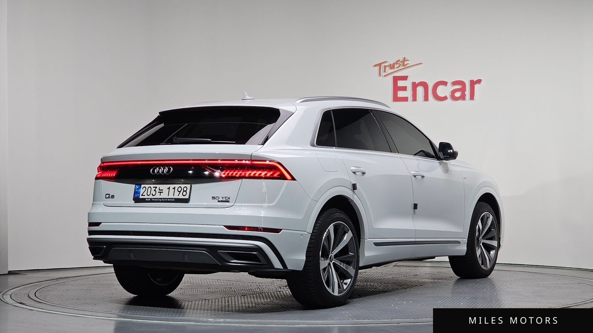 Audi Q8 (4M) 2022 — миниатюра 2