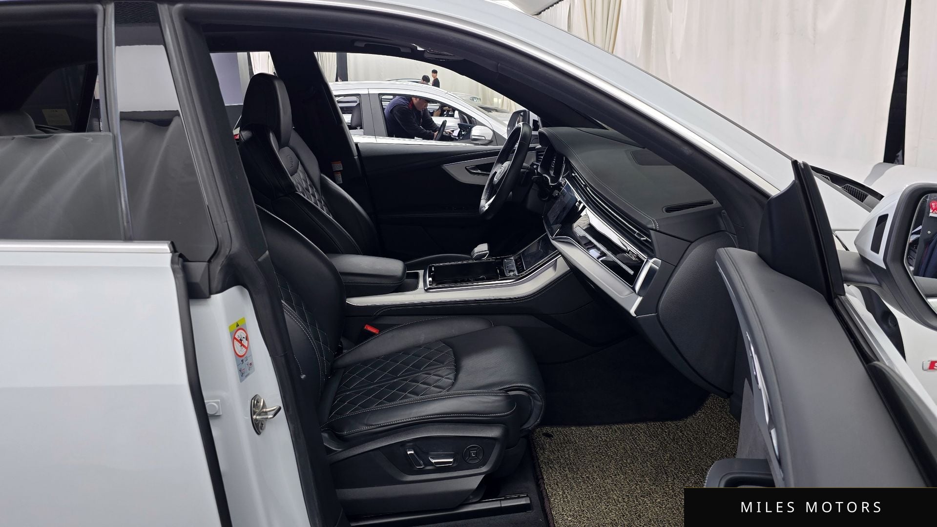 Audi Q8 (4M) 2022 — миниатюра 11