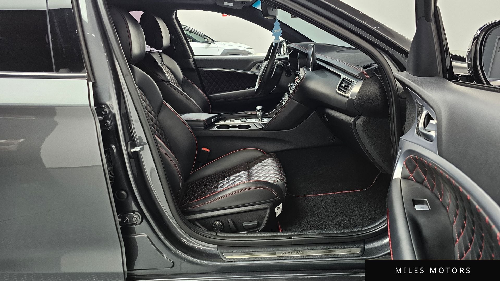Genesis G70 2019 — миниатюра 11