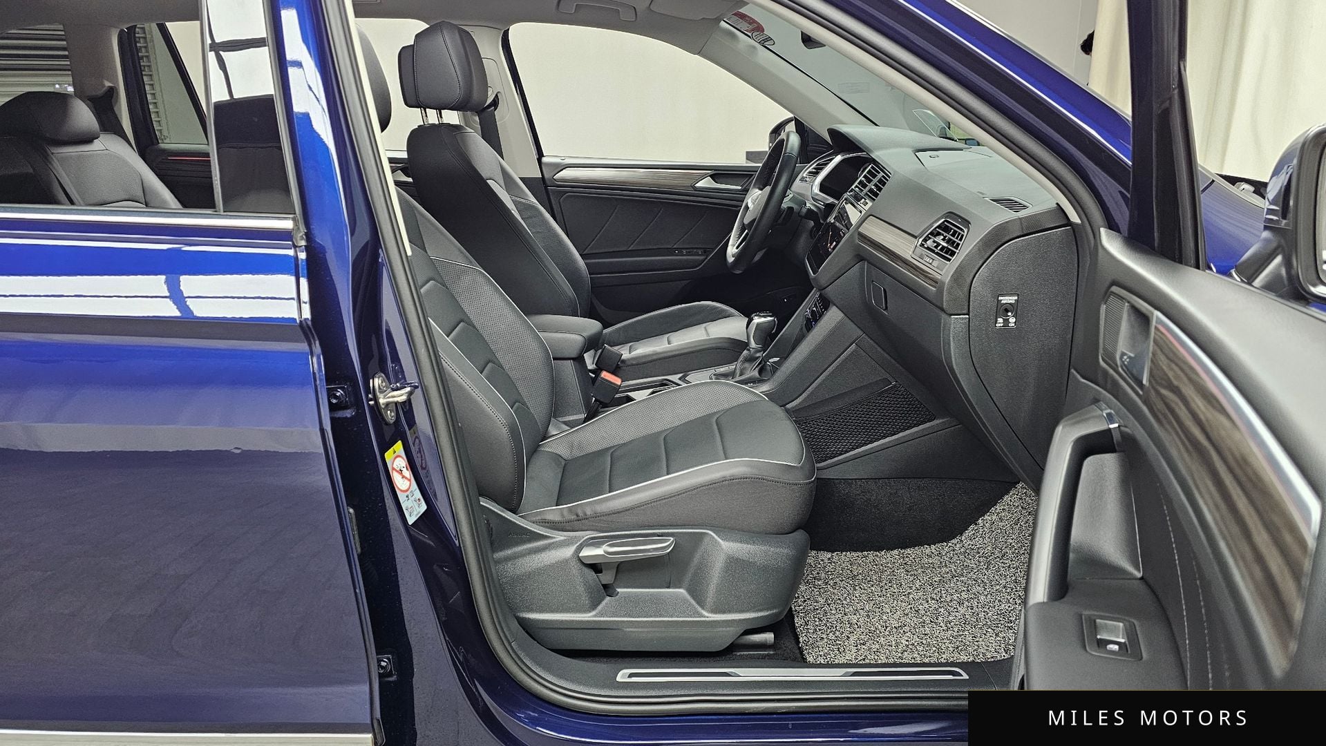 Volkswagen Tiguan 2023 — миниатюра 11