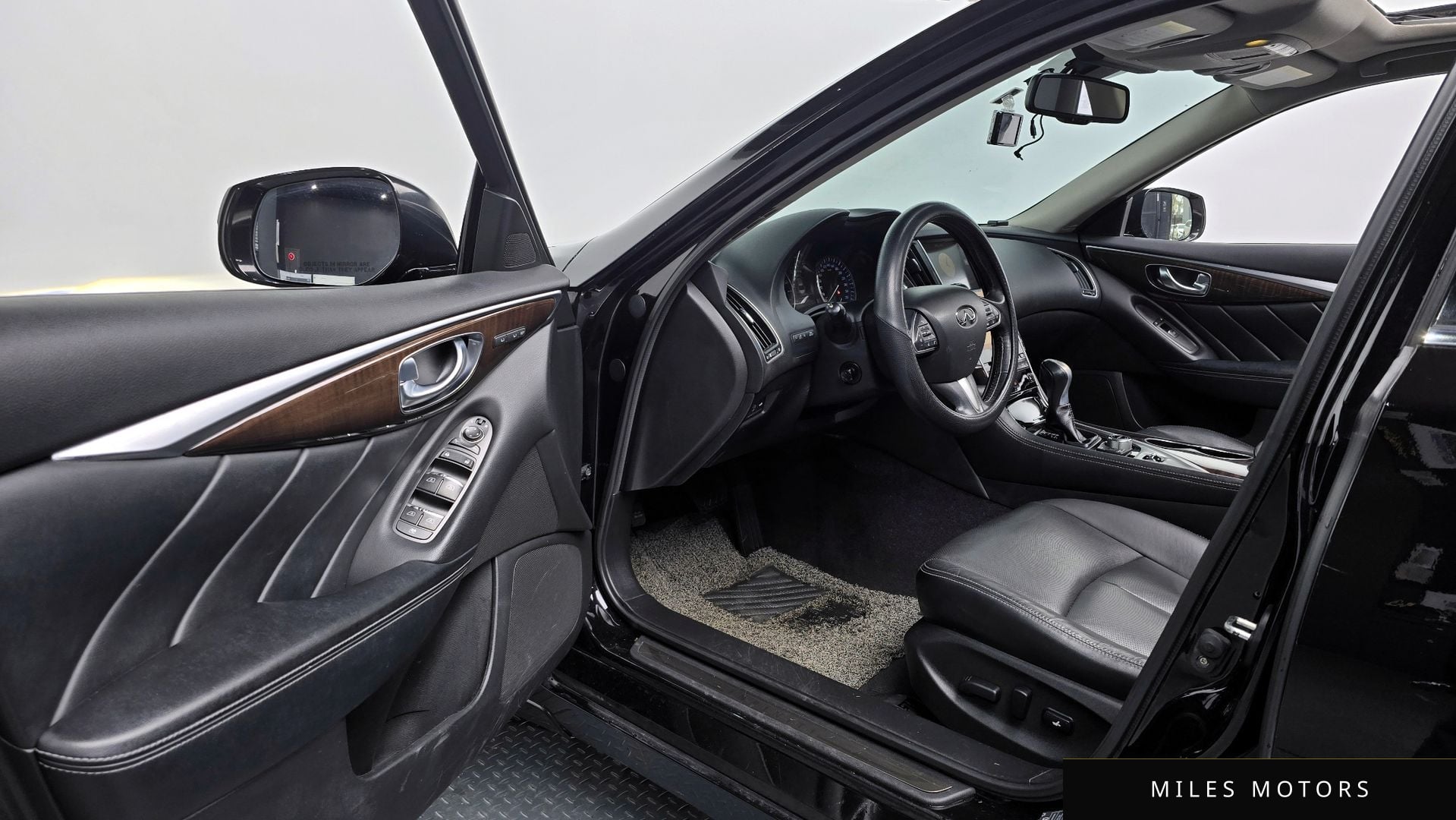 Infiniti Q50 2015 — миниатюра 10