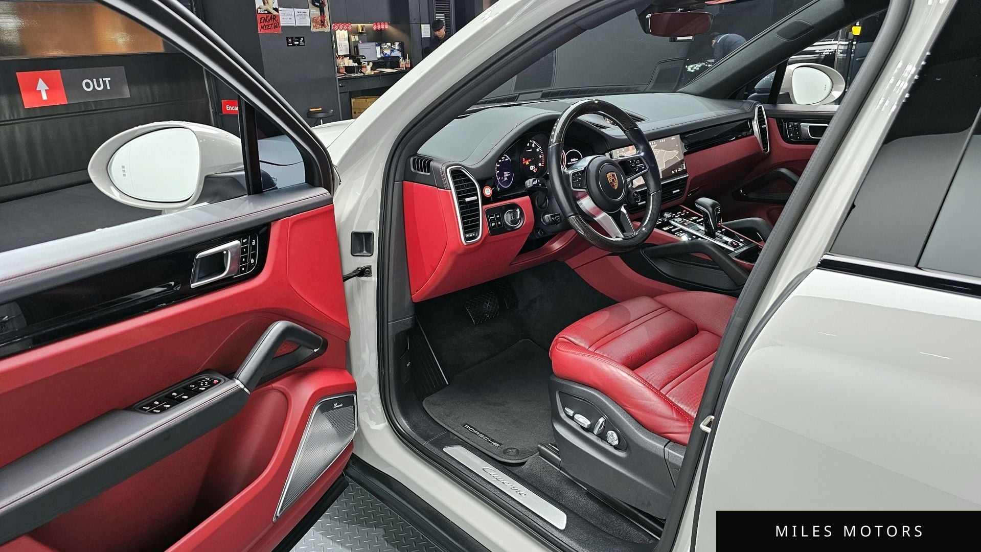 Porsche Cayenne 2021 — миниатюра 11