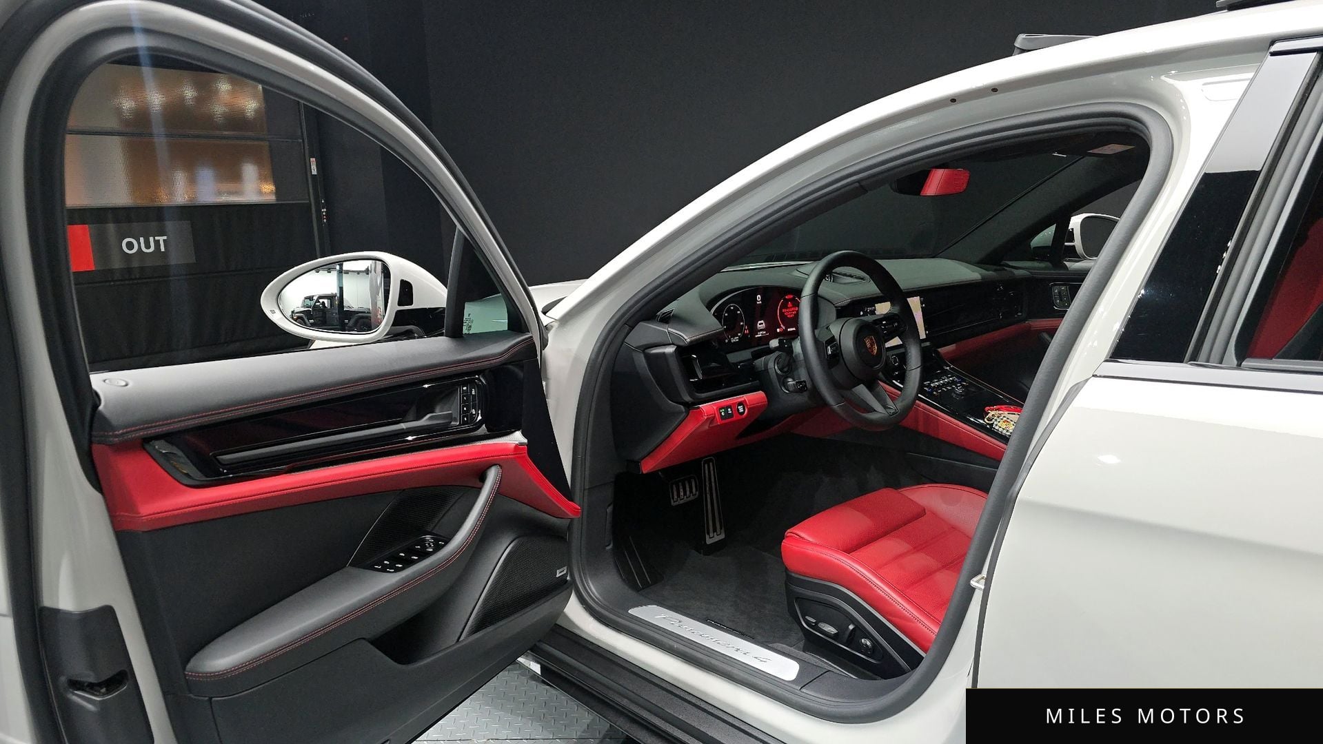 Porsche 파나메라 (976) 2025 — миниатюра 10