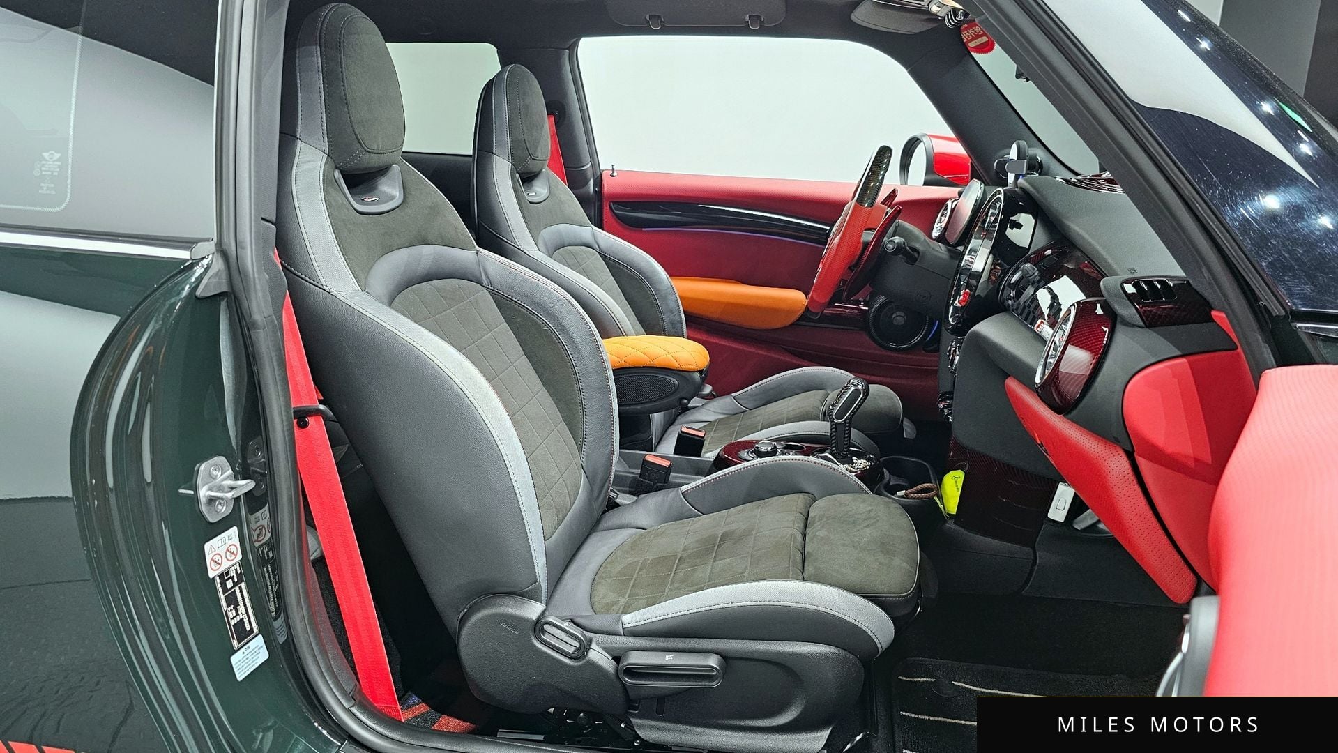 MINI Cooper S 2023 — миниатюра 10