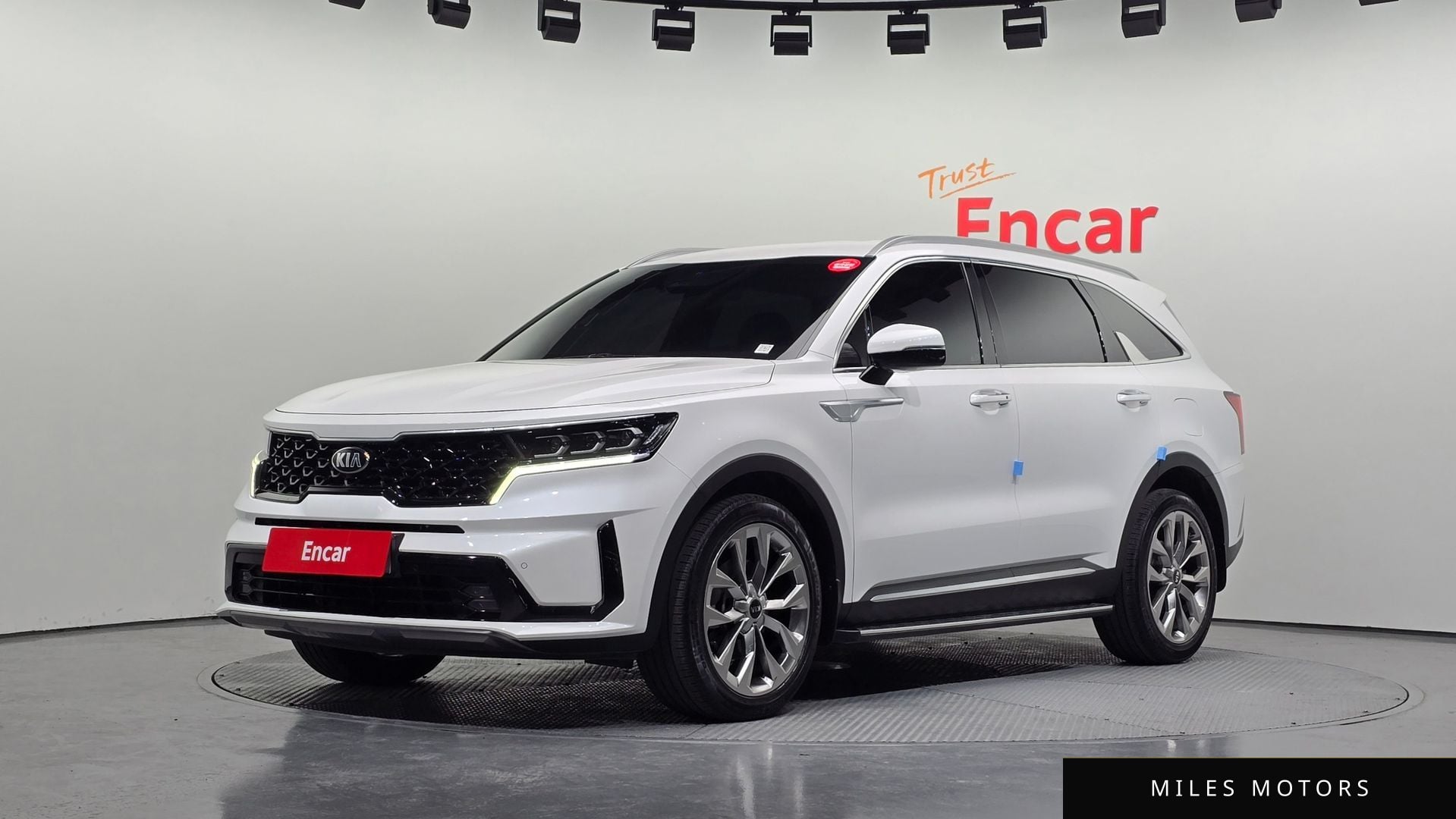Kia Sorento 2021 — фото 1 из 12