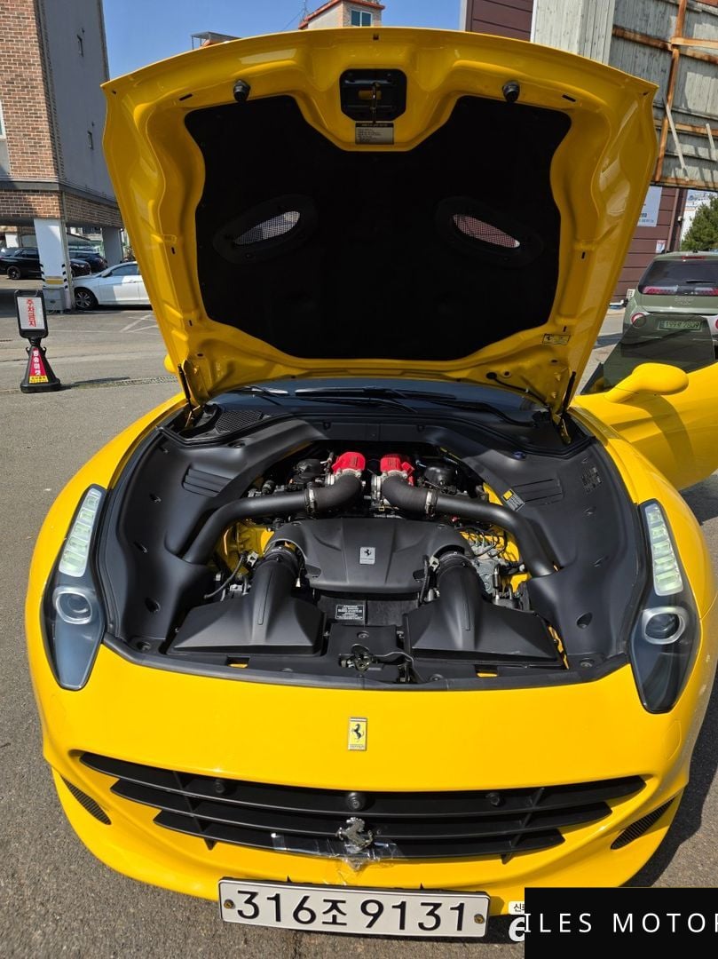 Ferrari 캘리포니아 2015 — миниатюра 2