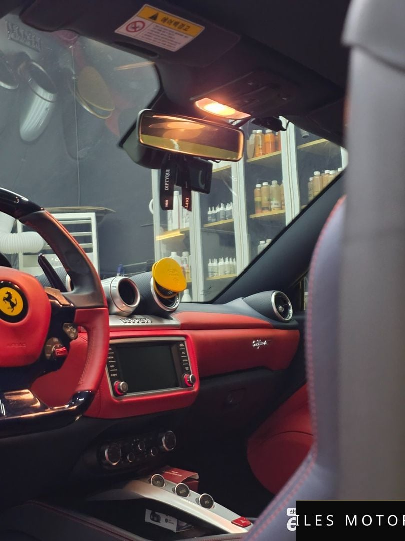 Ferrari 캘리포니아 2015 — миниатюра 11