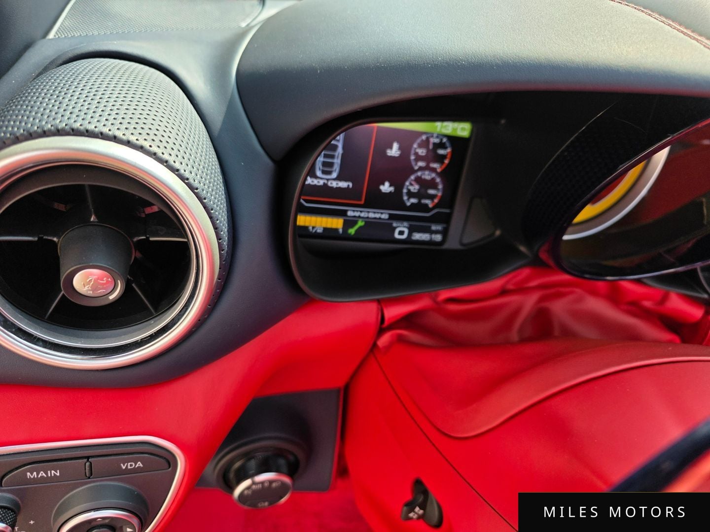 Ferrari 캘리포니아 2015 — миниатюра 12