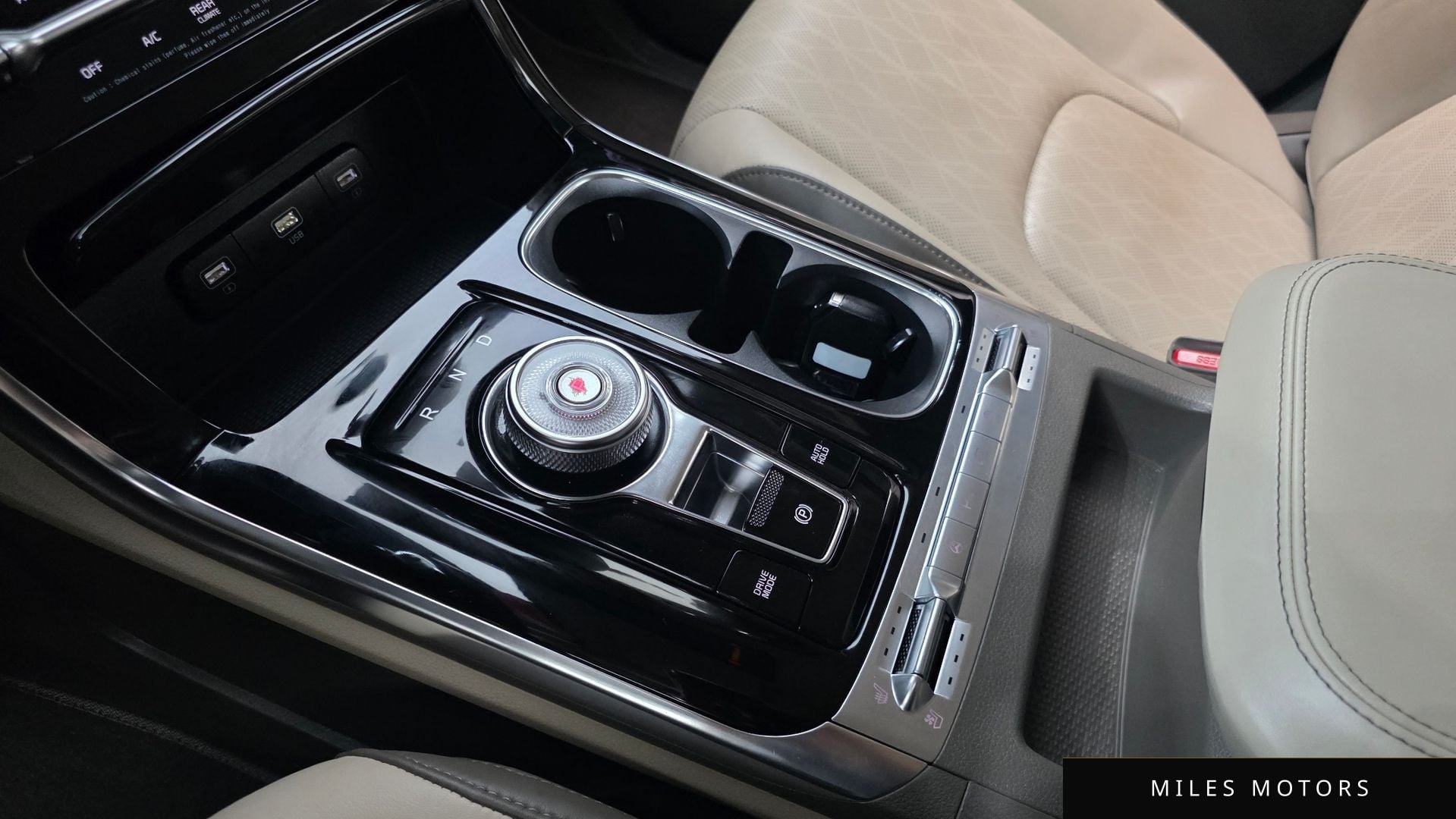 Kia Carnival 2021 — миниатюра 8