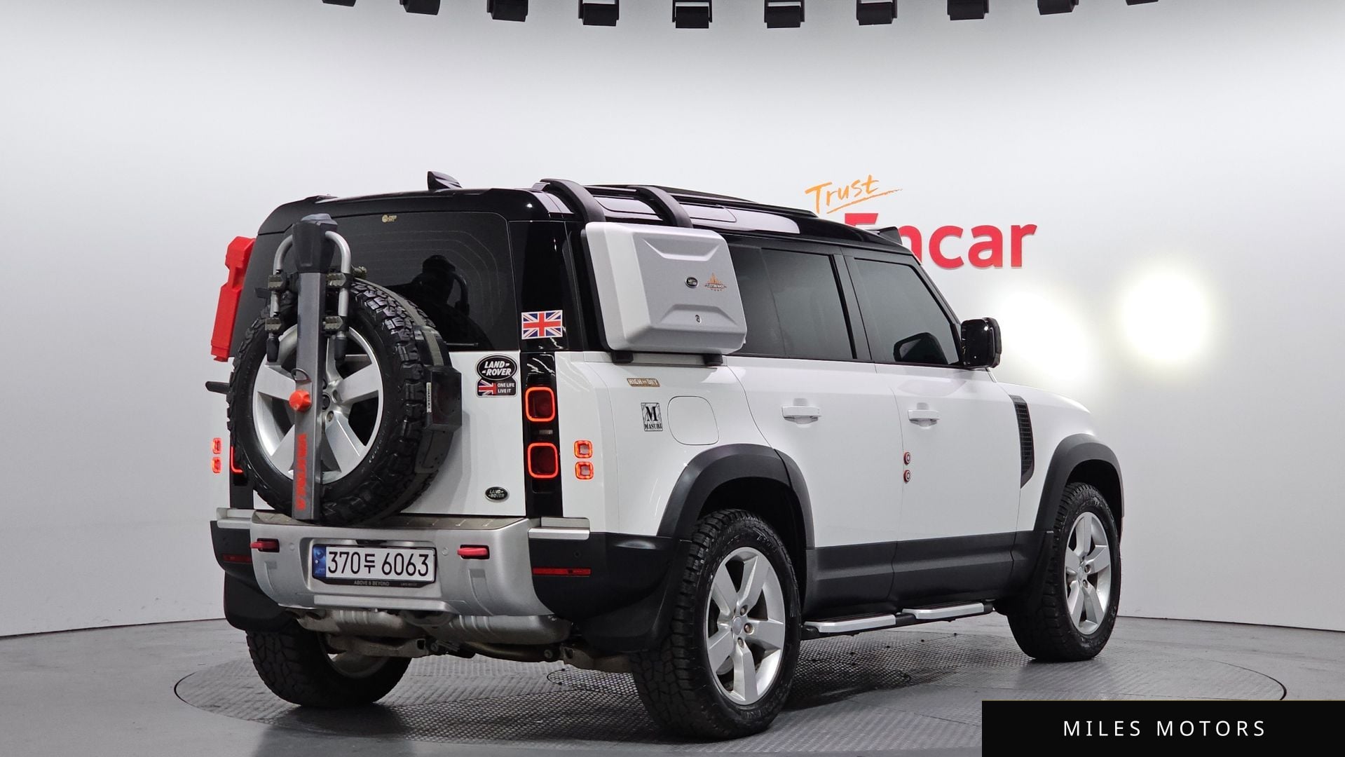 Land Rover Defender 2022 — миниатюра 2
