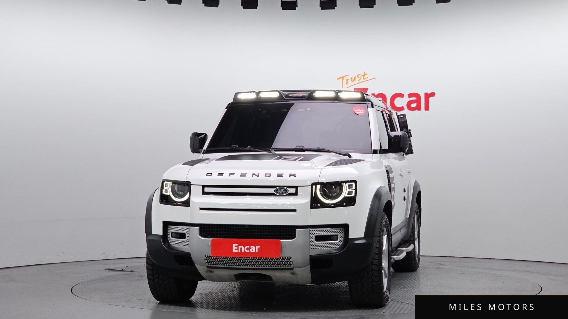 Land Rover Defender 2022 — миниатюра 3
