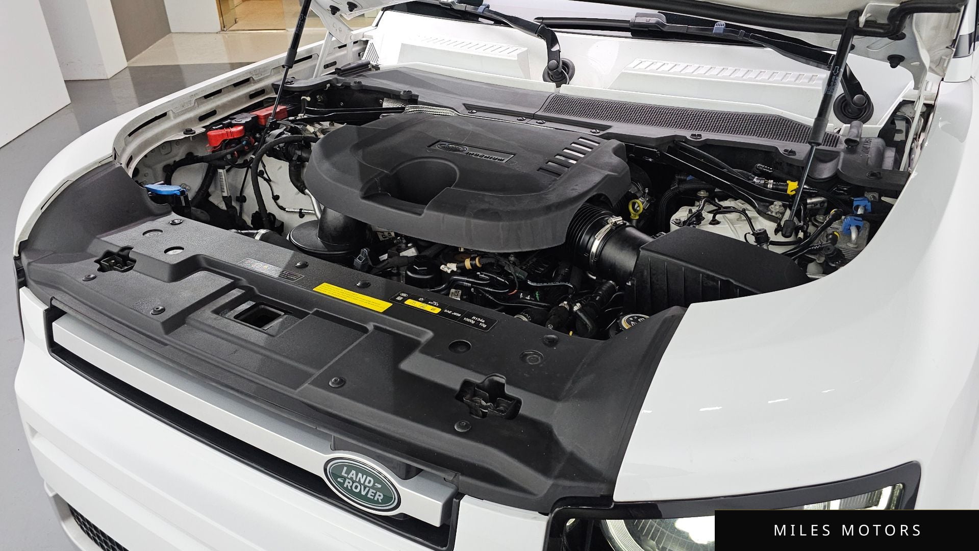 Land Rover Defender 2022 — миниатюра 6