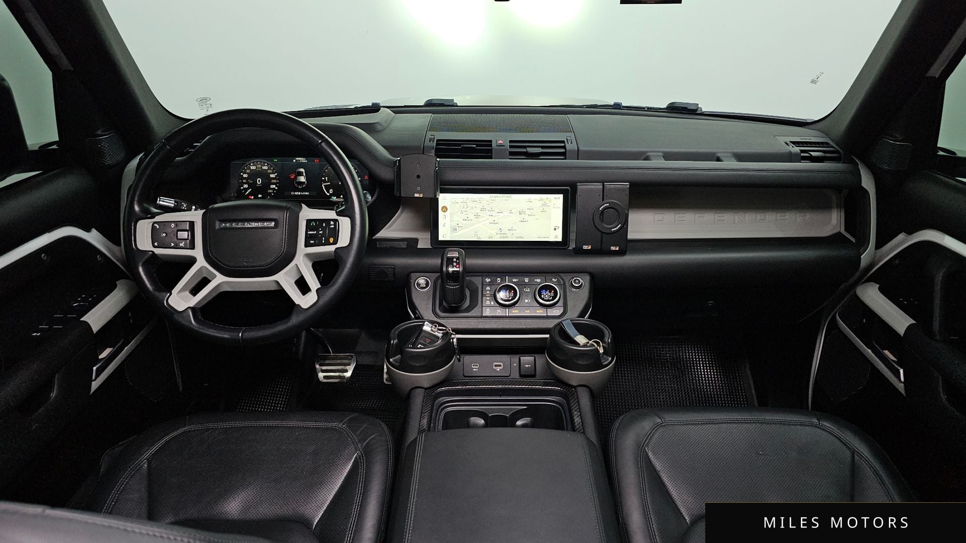 Land Rover Defender 2022 — миниатюра 7