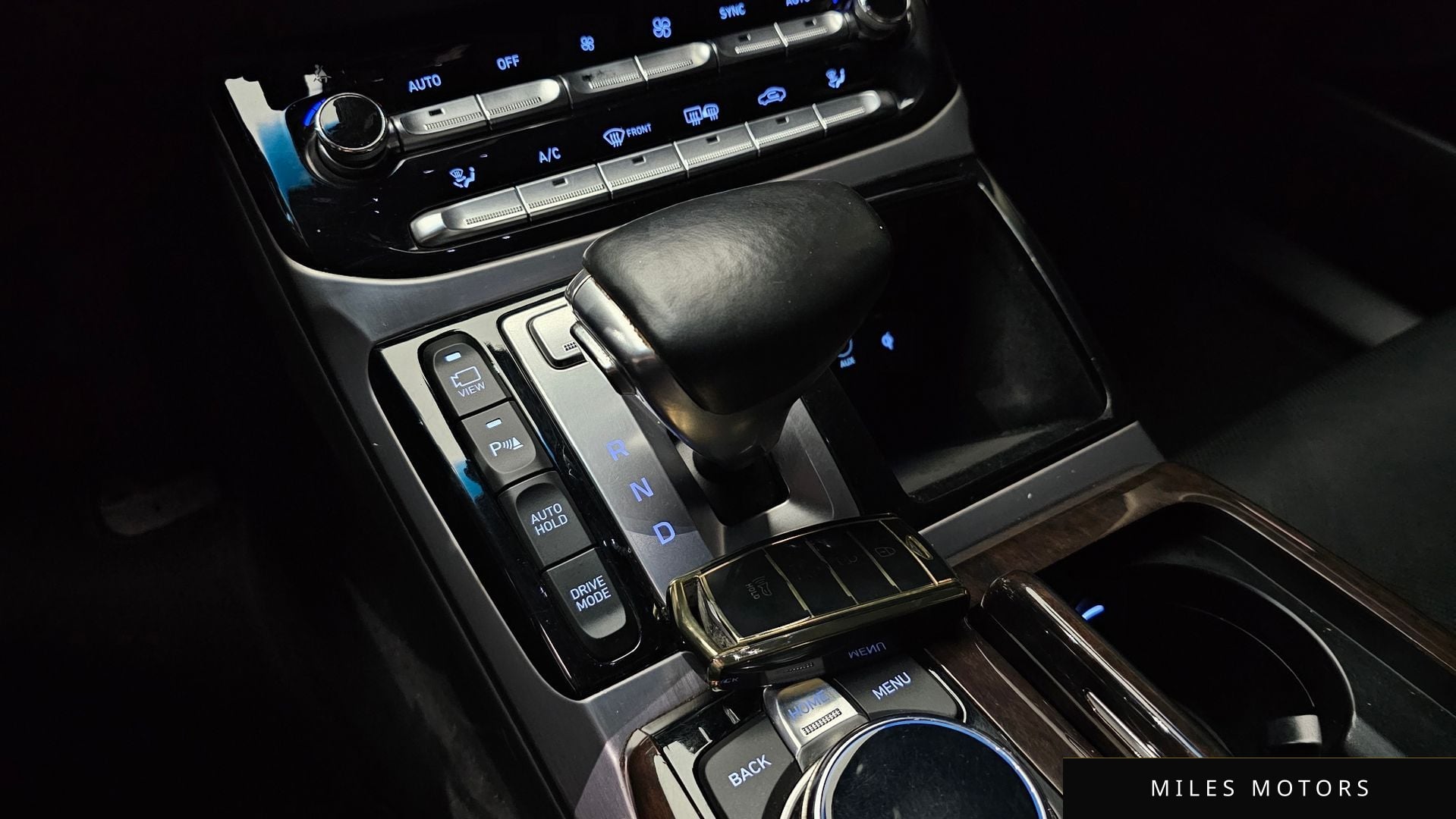 Genesis EQ900 2018 — миниатюра 9