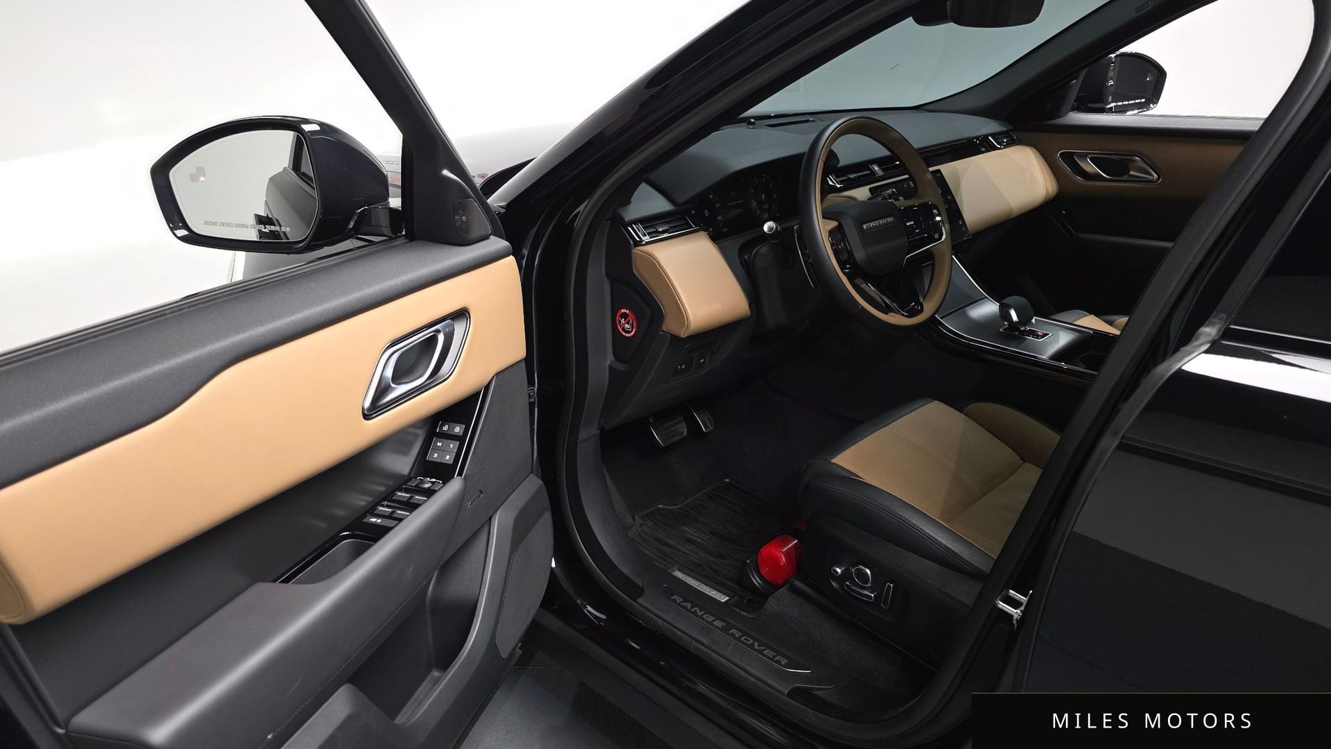 Land Rover 레인지로버 벨라 2025 — миниатюра 9
