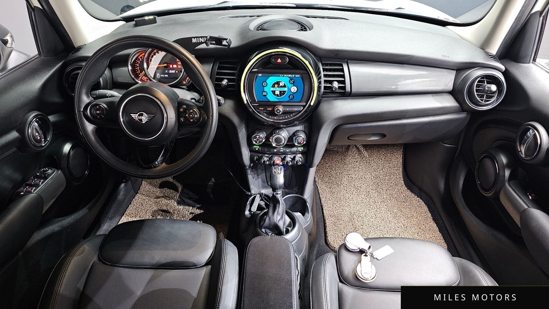 MINI 쿠퍼 2019 — миниатюра 7