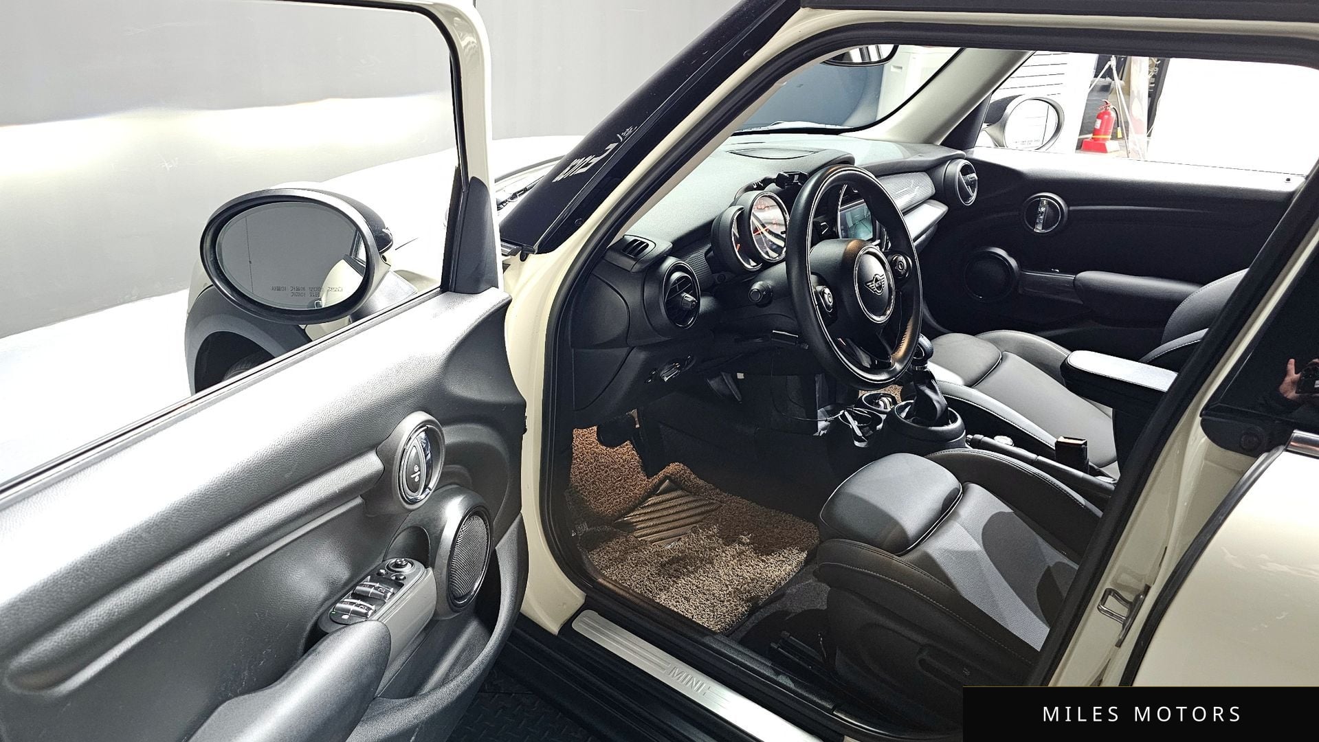 MINI 쿠퍼 2019 — миниатюра 10