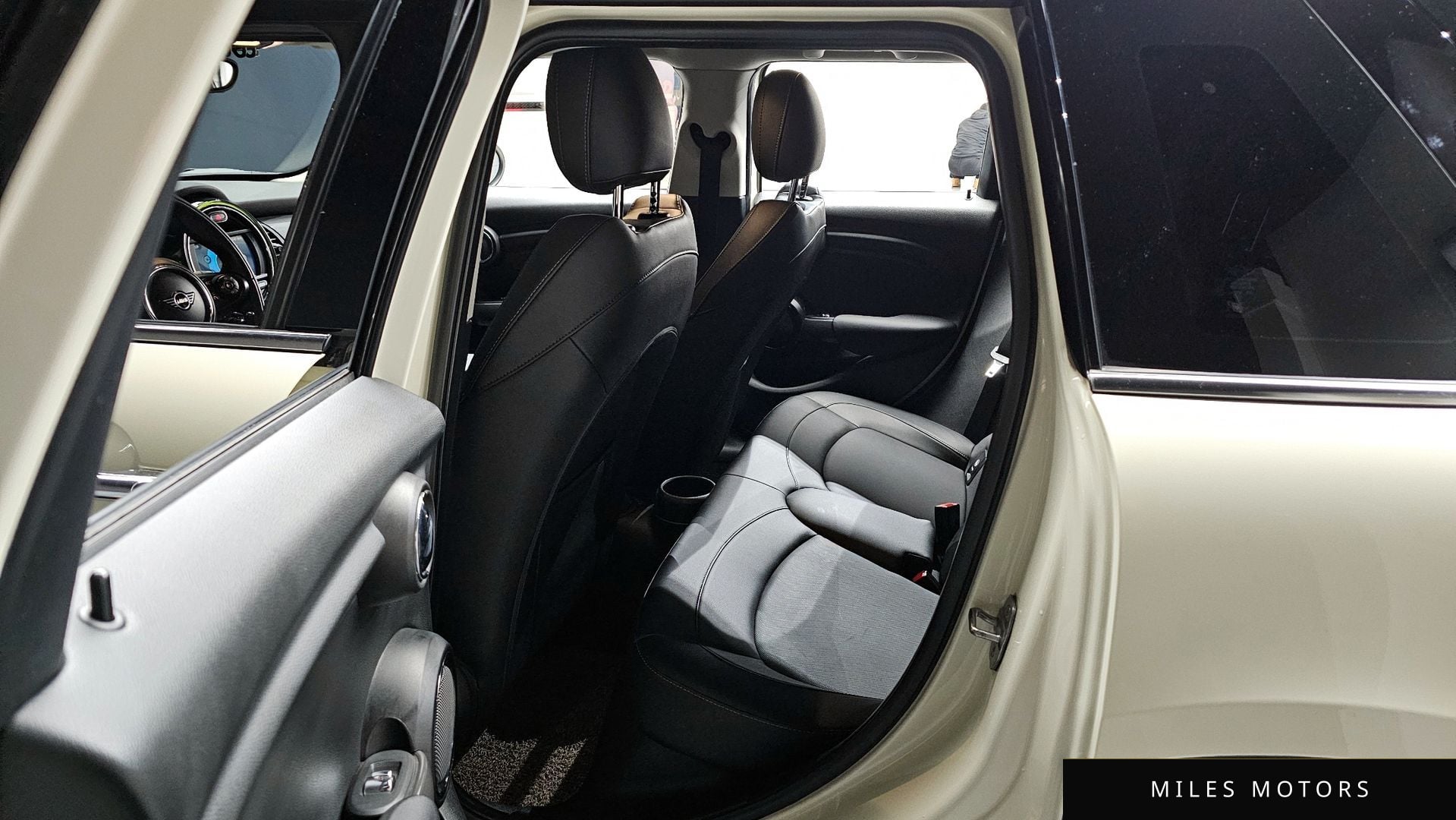 MINI 쿠퍼 2019 — миниатюра 11