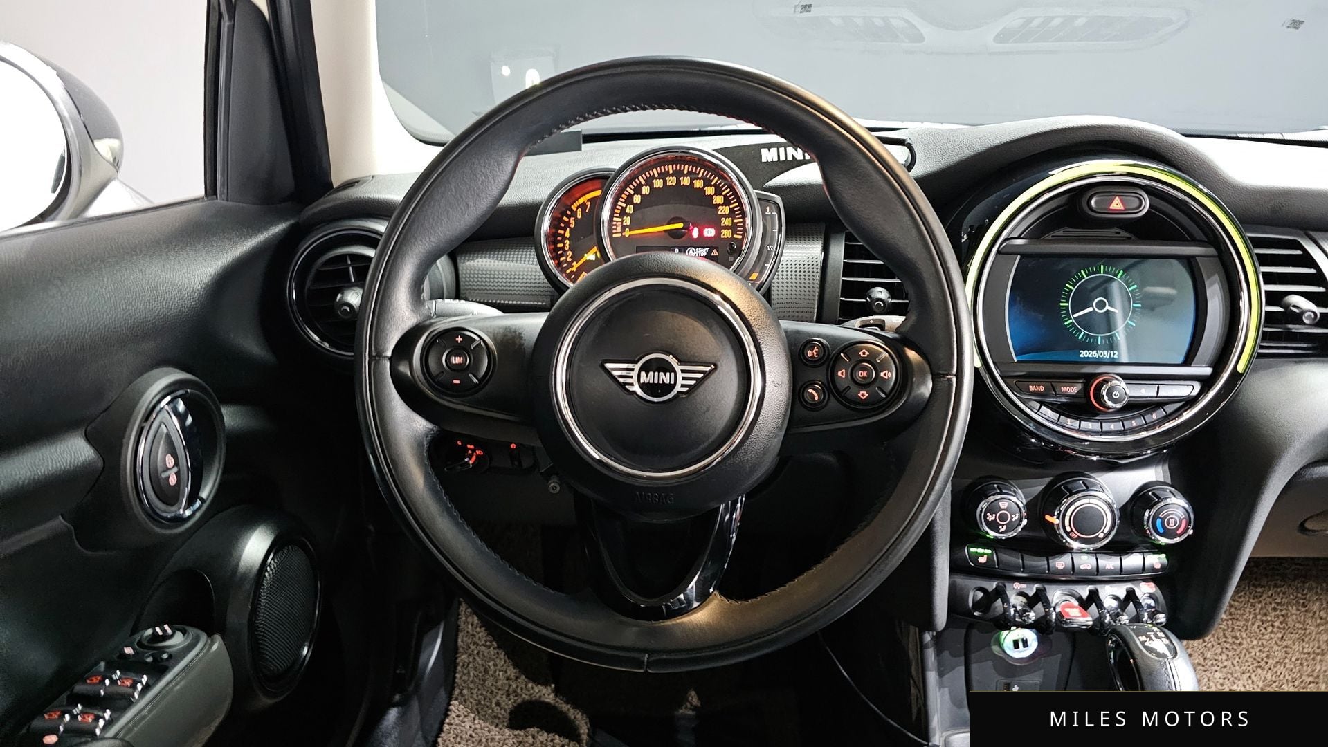 MINI 쿠퍼 2019 — миниатюра 13