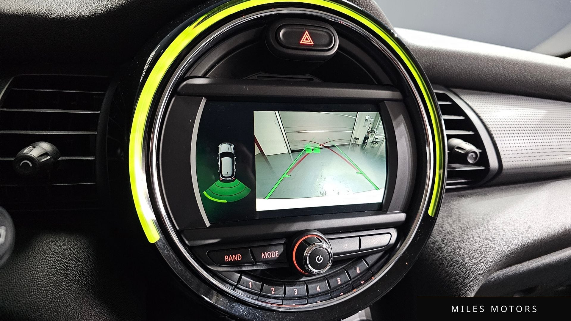 MINI 쿠퍼 2019 — миниатюра 16