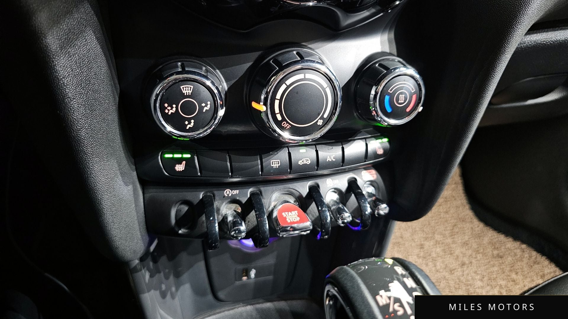 MINI 쿠퍼 2019 — миниатюра 17