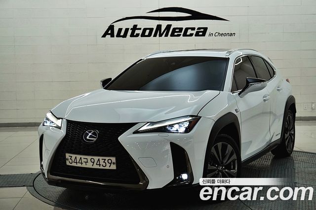 Лексус UX250h 2021 — миниатюра 2