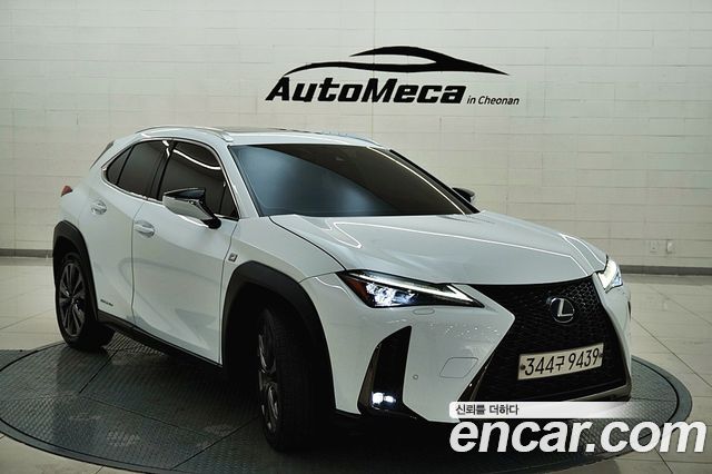 Лексус UX250h 2021 — миниатюра 4