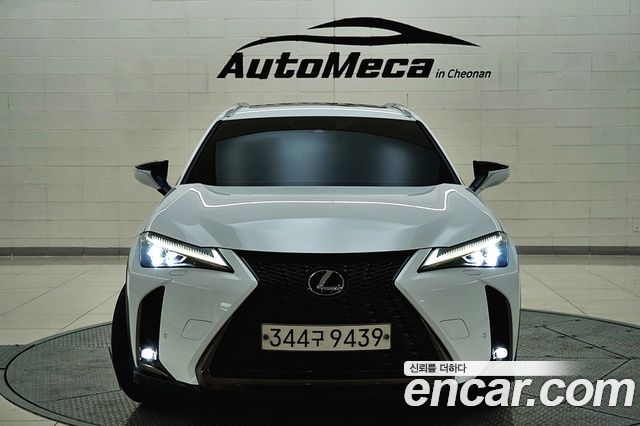 Лексус UX250h 2021 — миниатюра 26