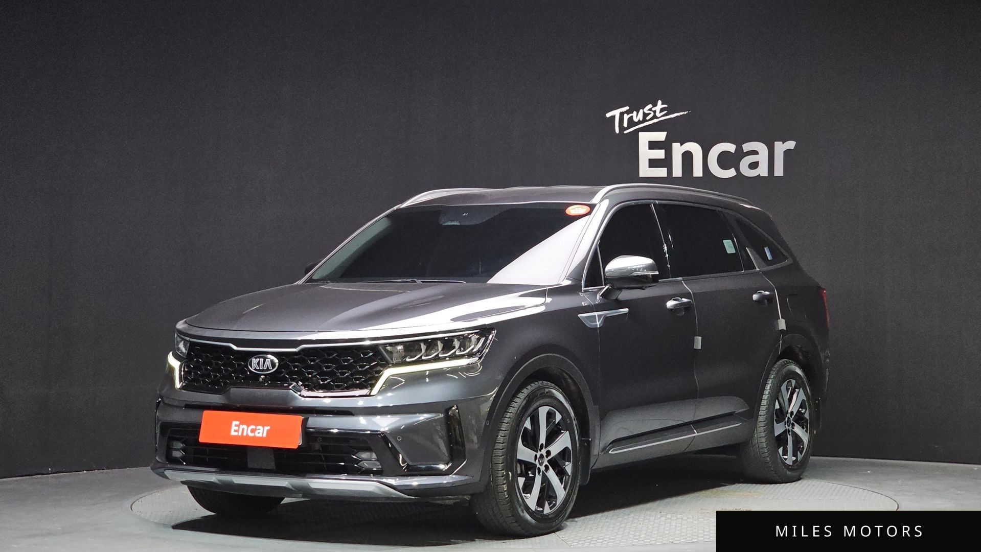 Kia Sorento 2021 — фото 1 из 12