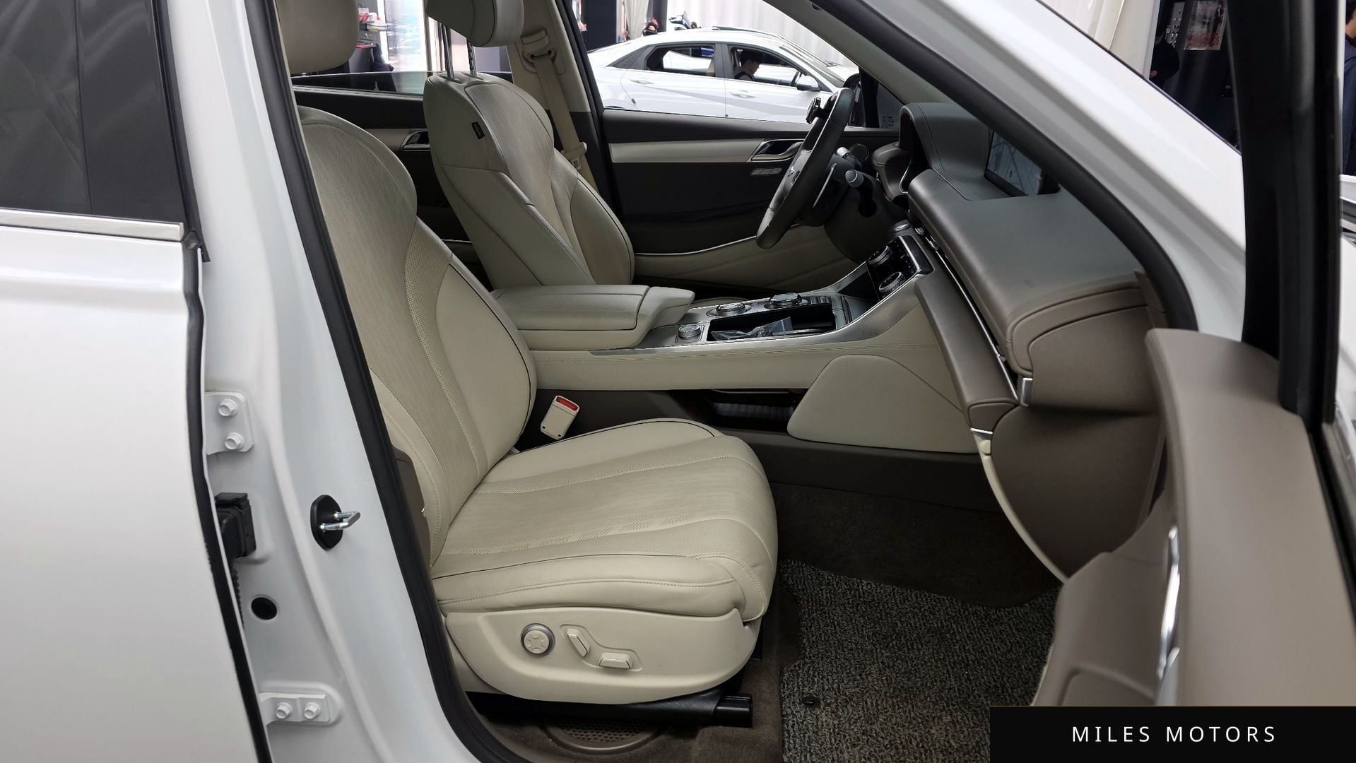 Genesis GV80 2023 — миниатюра 11