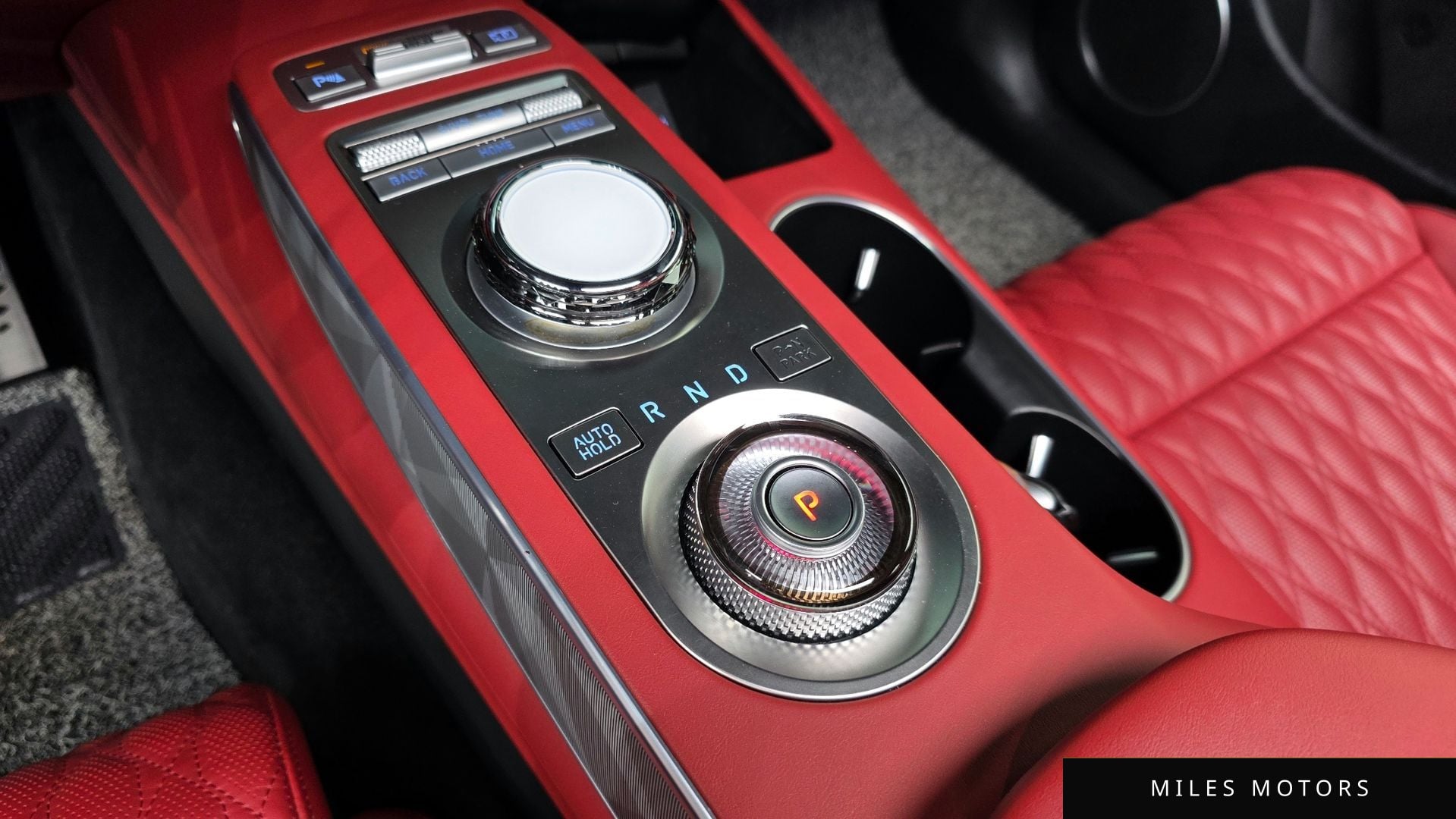Genesis GV70 2024 — миниатюра 9