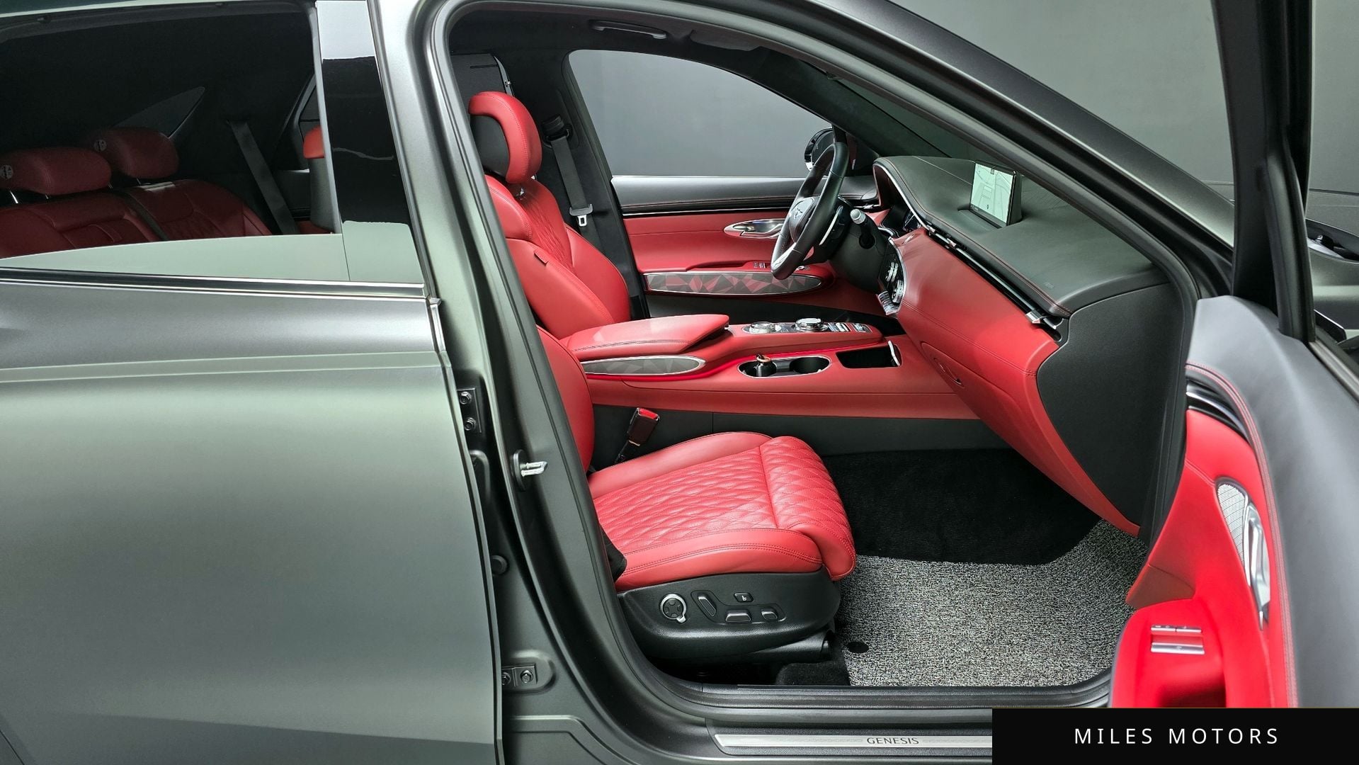 Genesis GV70 2024 — миниатюра 10