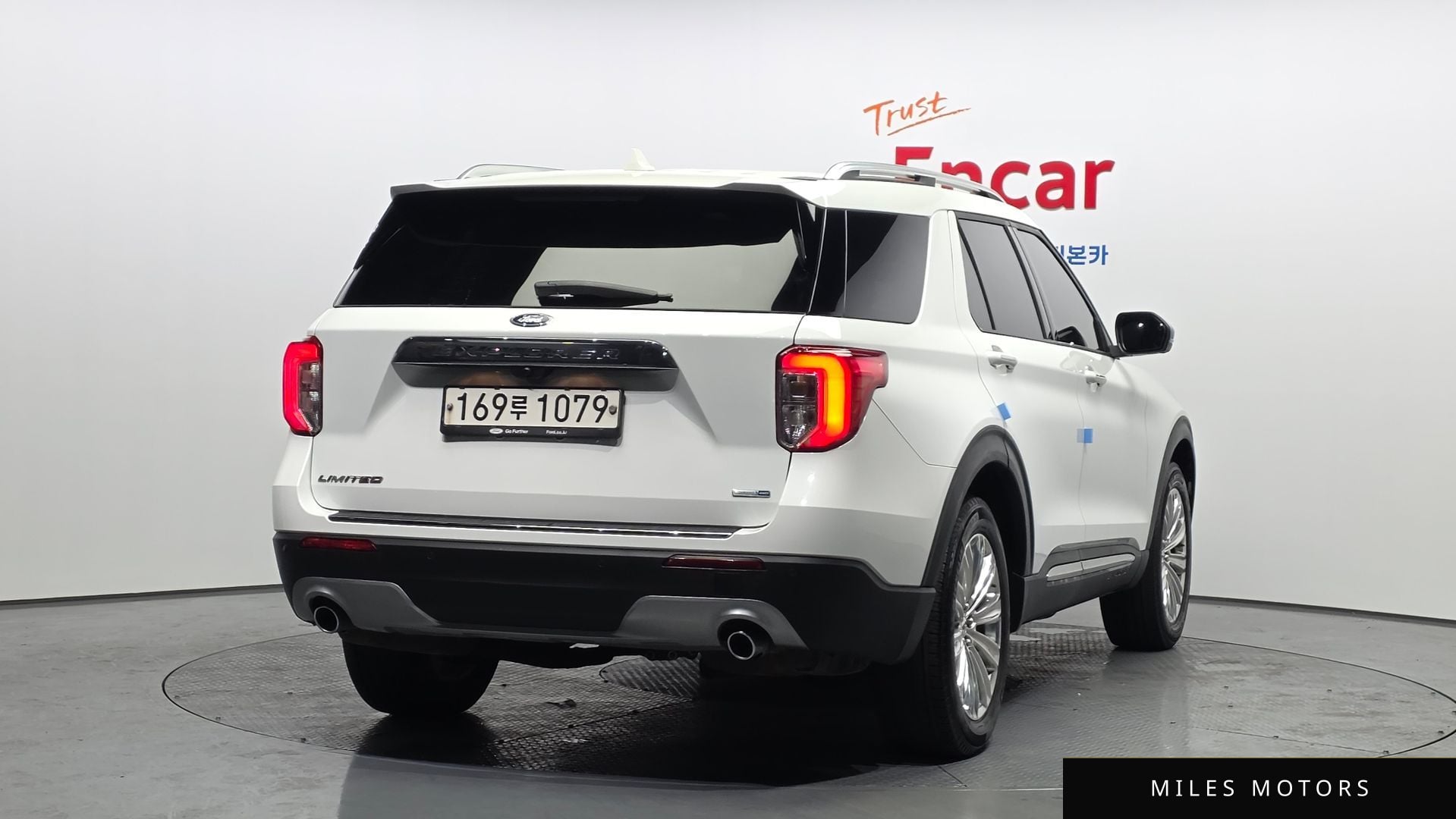 Ford Explorer 2020 — миниатюра 2