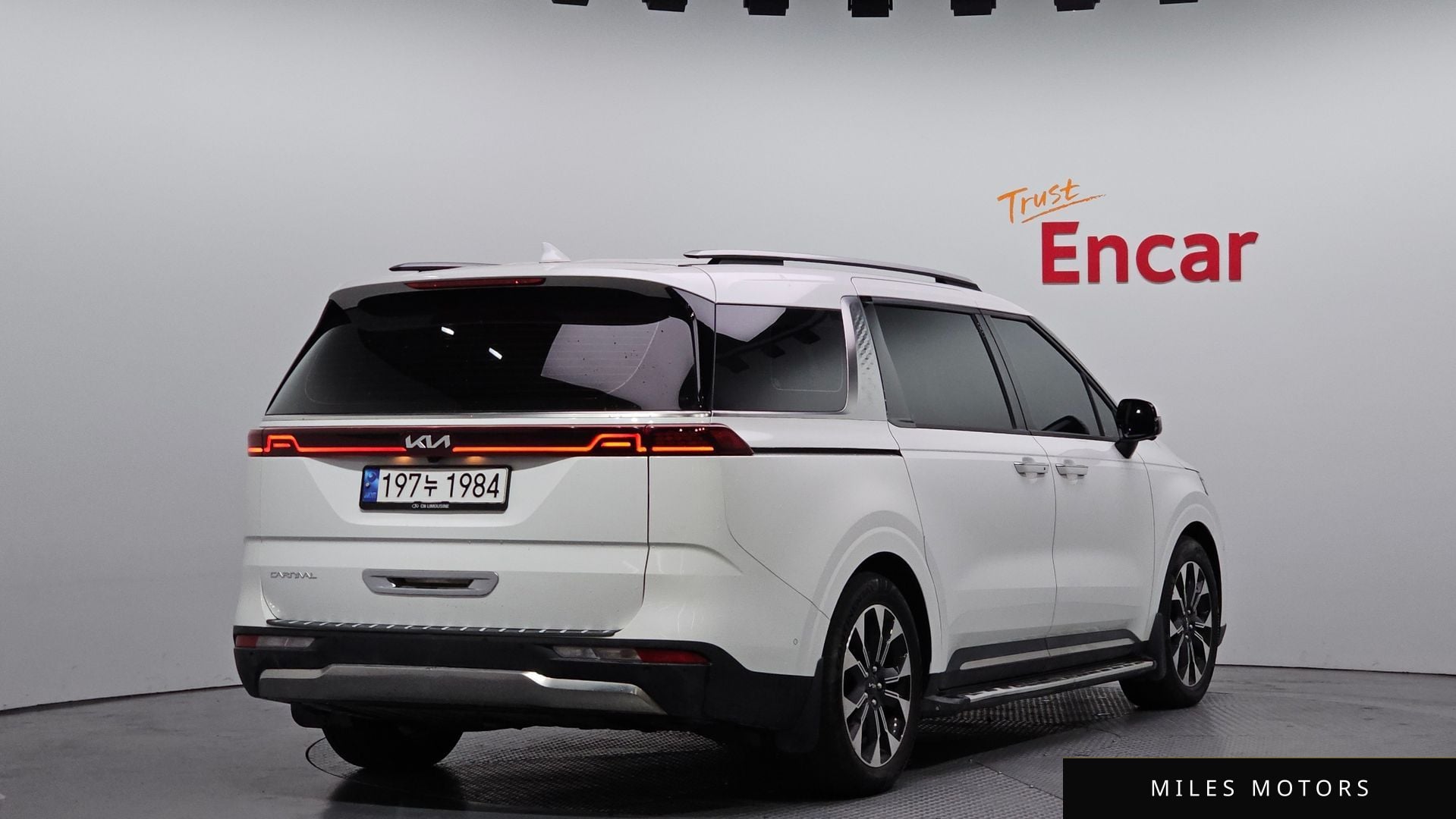 Kia Carnival 2023 — миниатюра 2